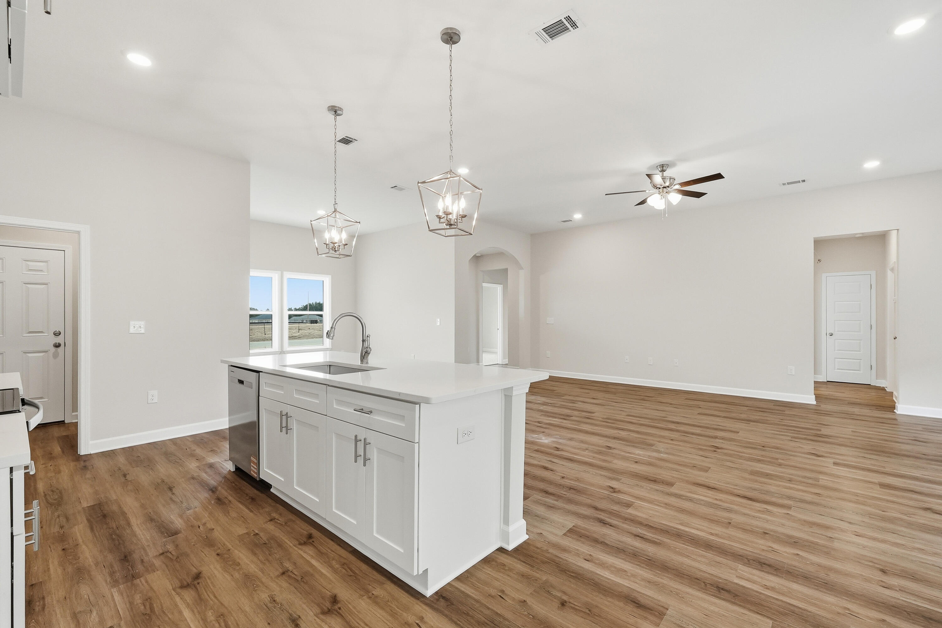 SOUTHERN CHARM - Residential