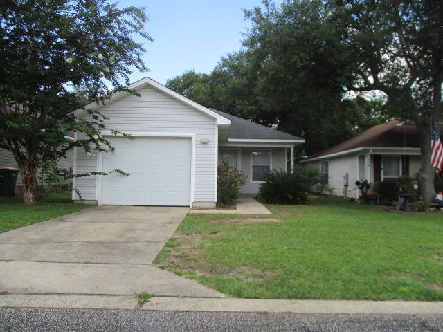Great Location- conveniently located off 399, Convenient to area schools and   beaches. These 3 Bedroom patio homes do not come up for rent often.
Newer lvp flooring in the living areas and carpet in bedrooms. There is a community pool that you have access to as well as pickle ball courts. [pool passes are issued once the tenant signs and acknowledges pool rules that are issued thru the association]. Association cuts the yard as long as they have access to the back yard.  Tenant responsible to trim shrubs.