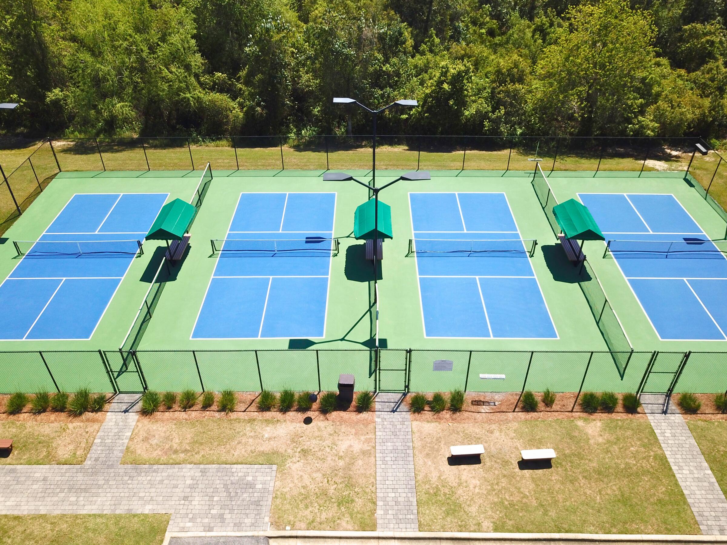 HAMMOCK BAY - Residential
