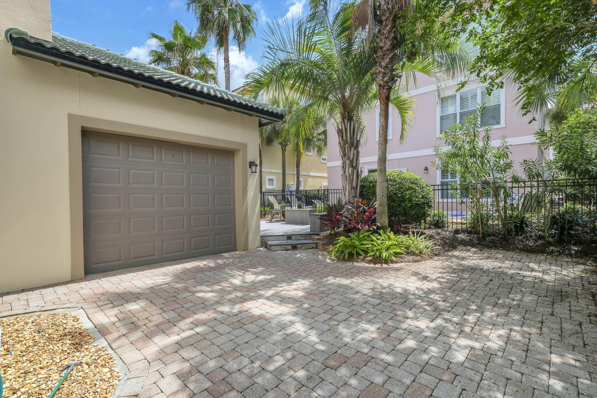 DESTINY BY THE SEA - Residential