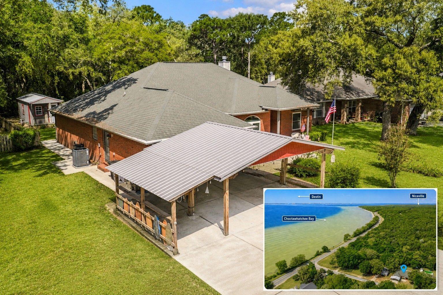 Who wants to live steps away from the bay, with waterviews from your front yard? Now you can!


Welcome to 328 Chippewa Drive! This 3 Bedroom / 2 Bathroom features 3,020 square feet under roof of privacy, tranquility and coastal living. The outdoor amenities include guest house/she-shed, workshop/man cave, screened lanai, covered patio area, newer metal roof over carport and a fully-fenced backyard that is a gardener's dream. This custom-built brick estate boasts an open-concept floorplan with gourmet kitchen... (talk about kitchen), formal dining room, breakfast area... and spacious living room that will accommodate large family gatherings. #holidayentertaining .
