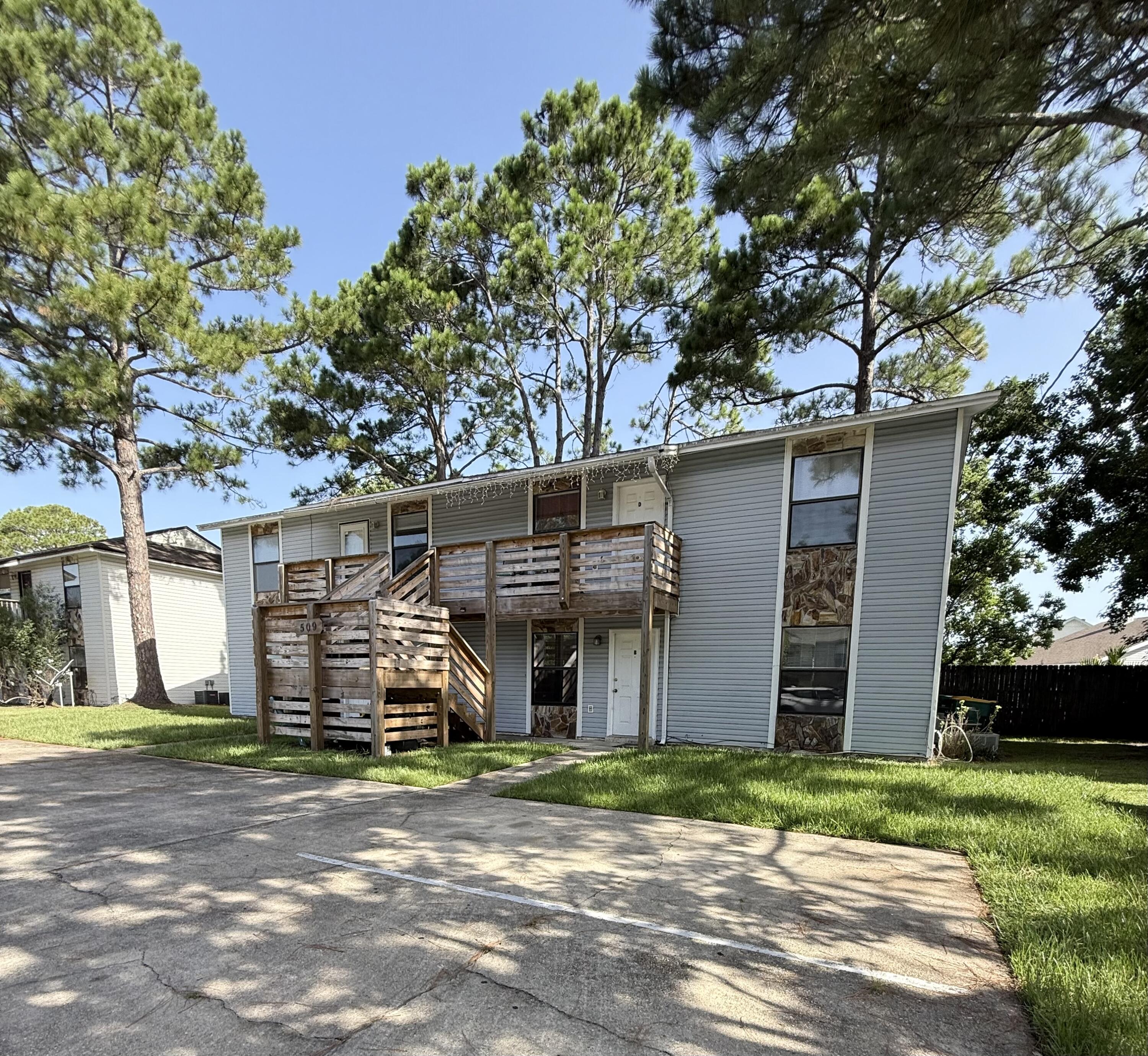 LANDVIEW ESTATES - Residential Lease