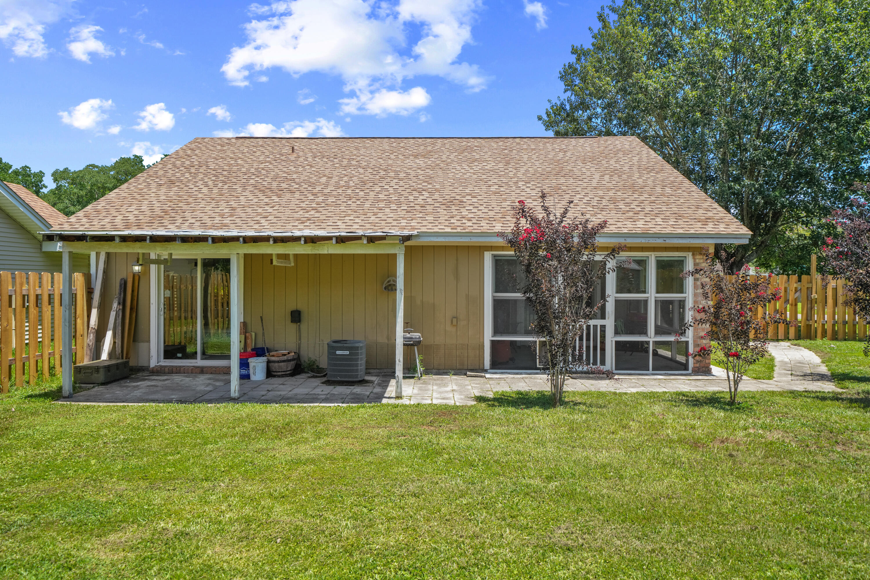 HIDDEN TRAILS PH 1 - Residential
