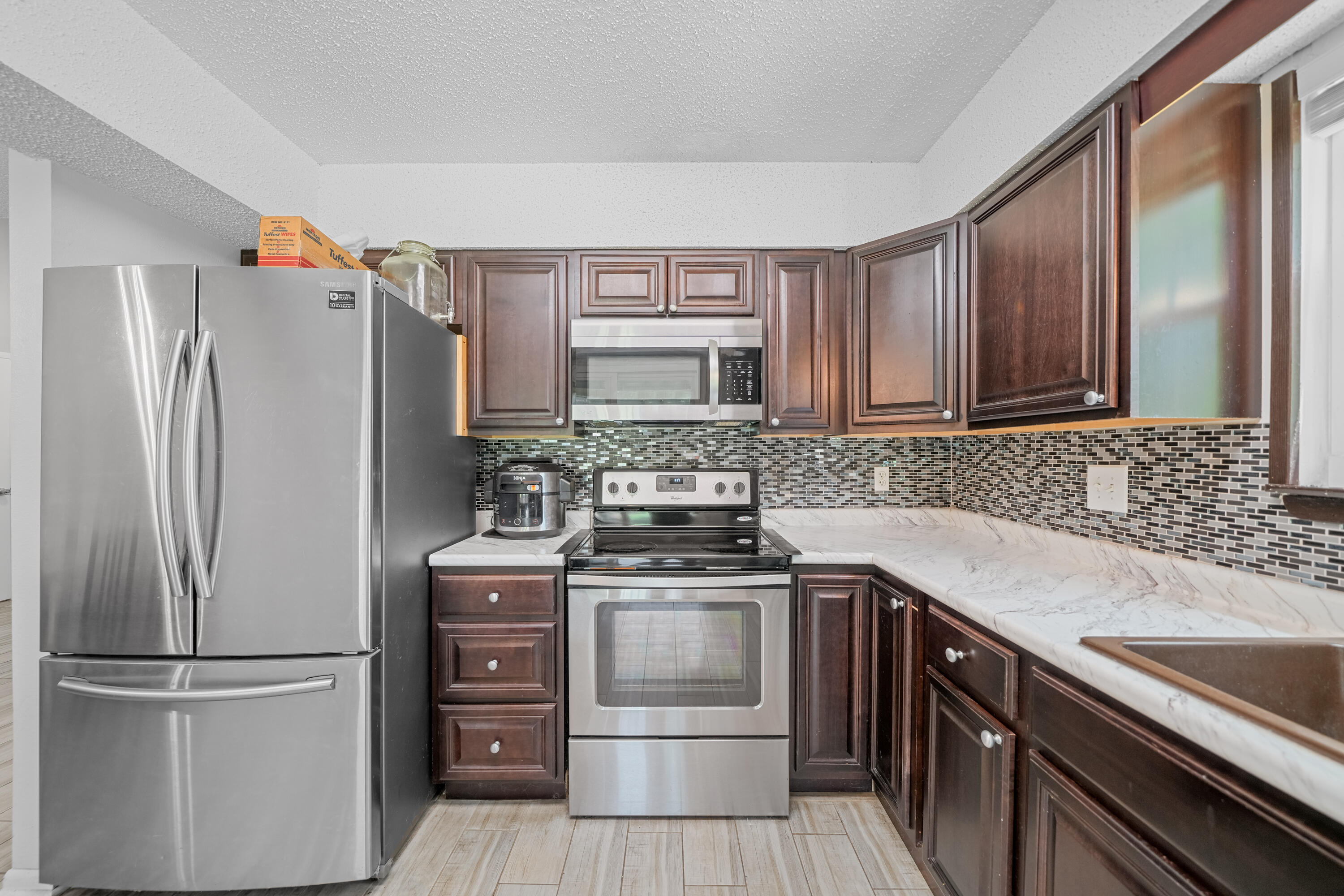 HIDDEN TRAILS PH 1 - Residential