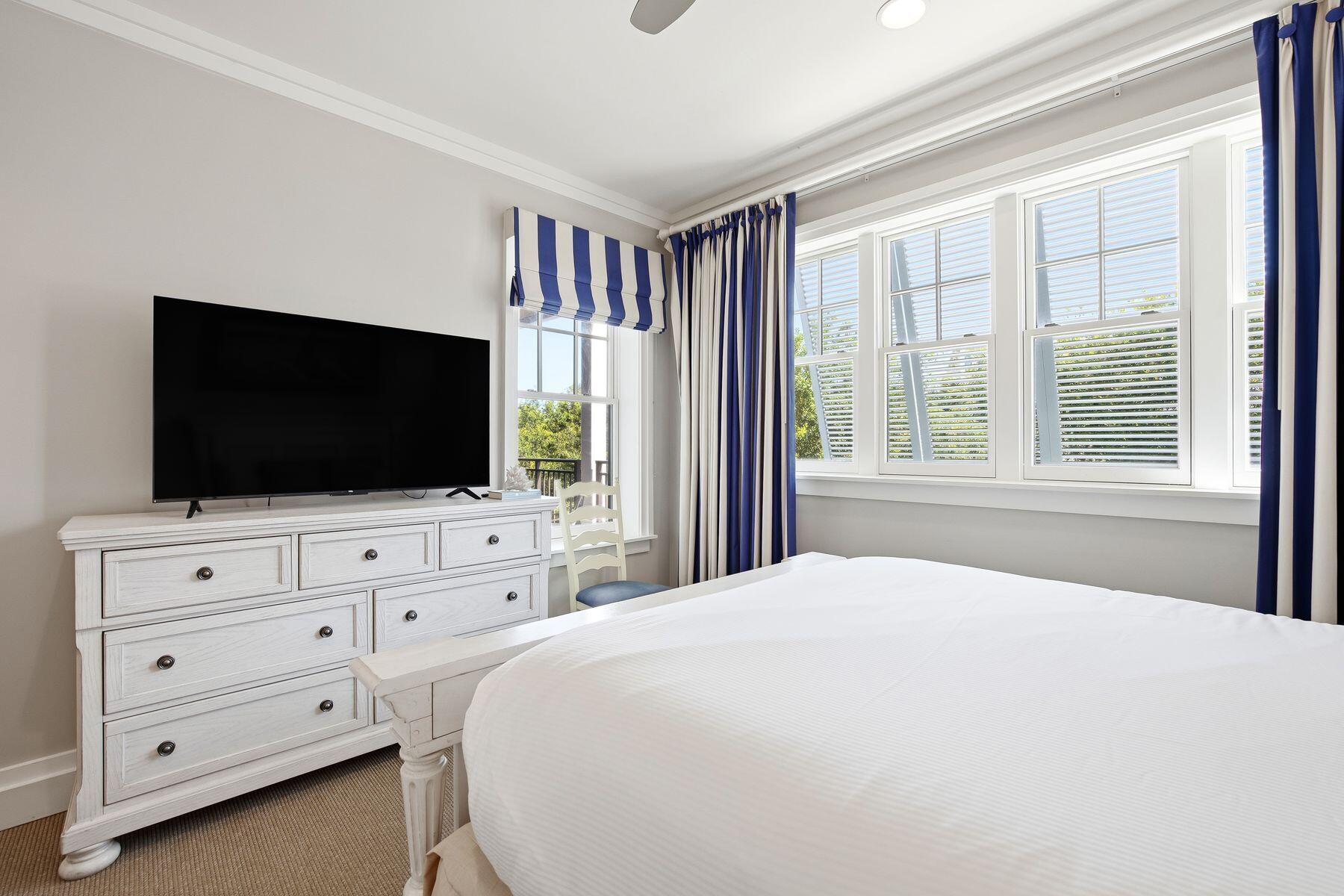 Waterhouse Condominiums - Residential