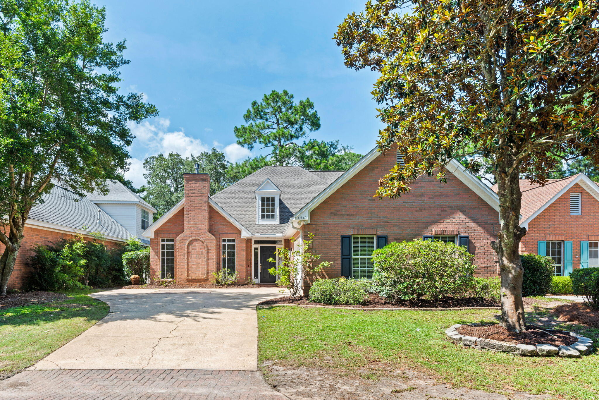 TURNBERRY PLACE - Residential