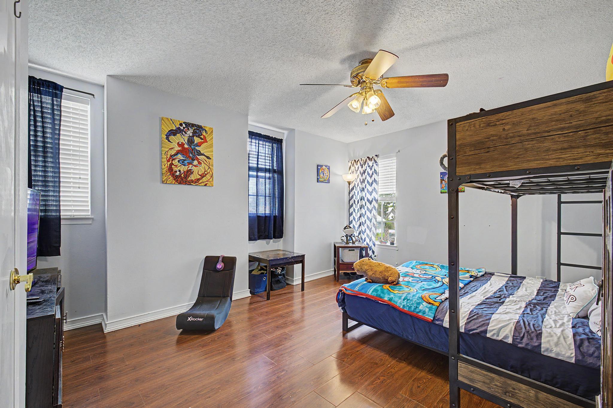 WOODLAND PARK ESTATES - Residential