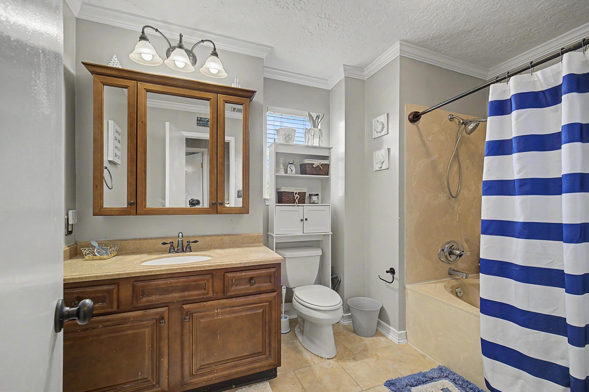 WOODLAND PARK ESTATES - Residential