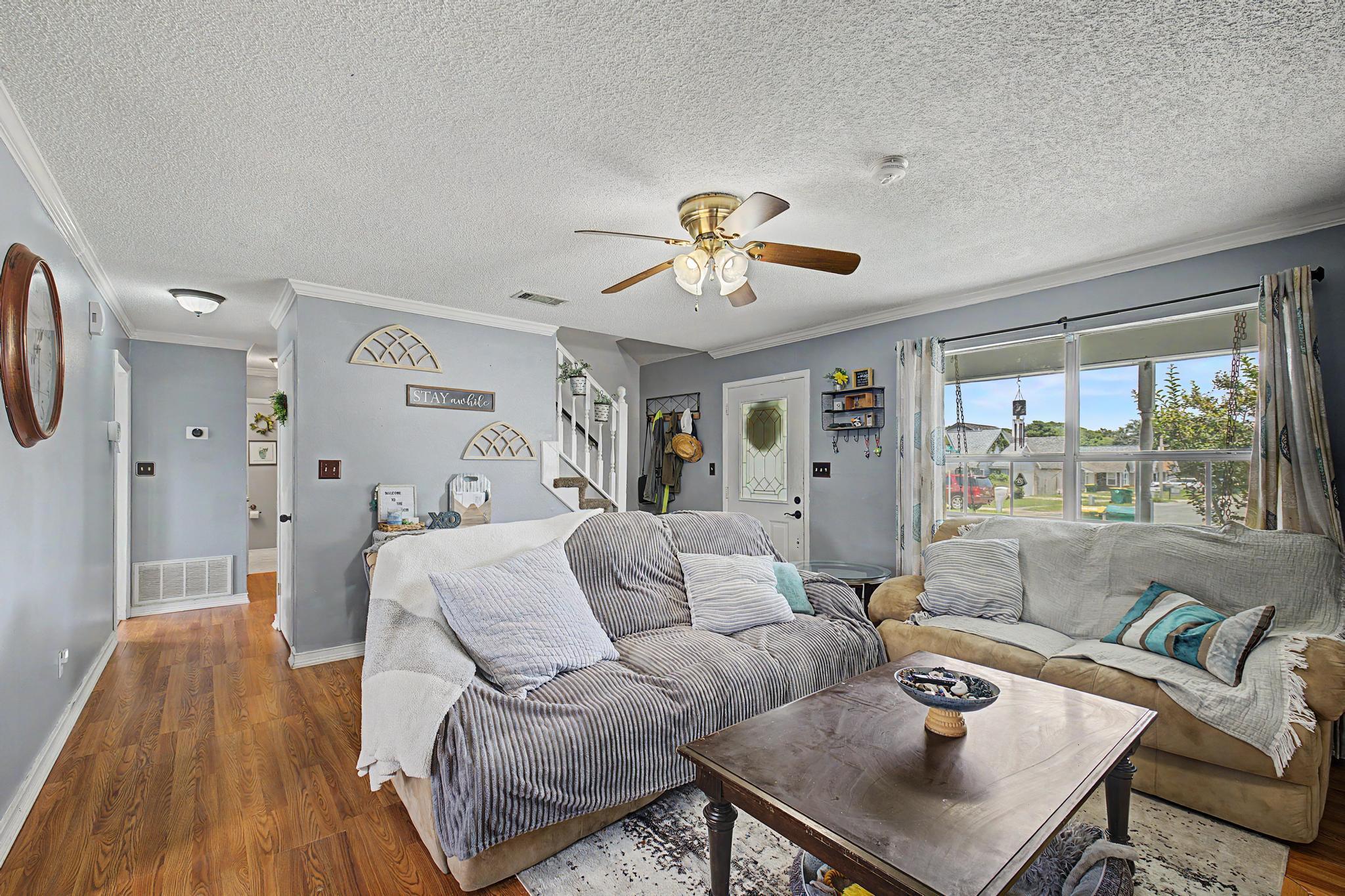 WOODLAND PARK ESTATES - Residential