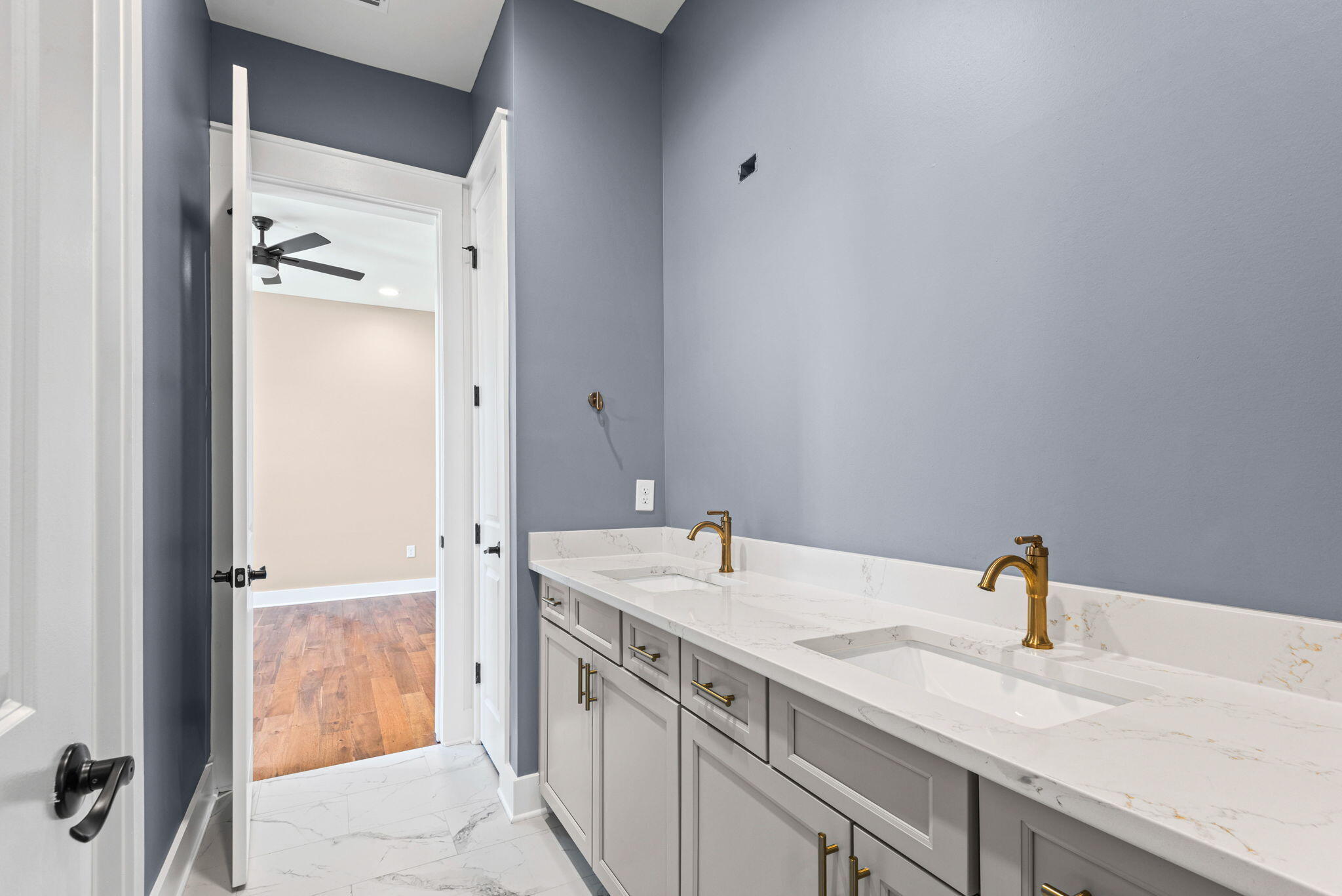 CALUSA BAY S/D - Residential