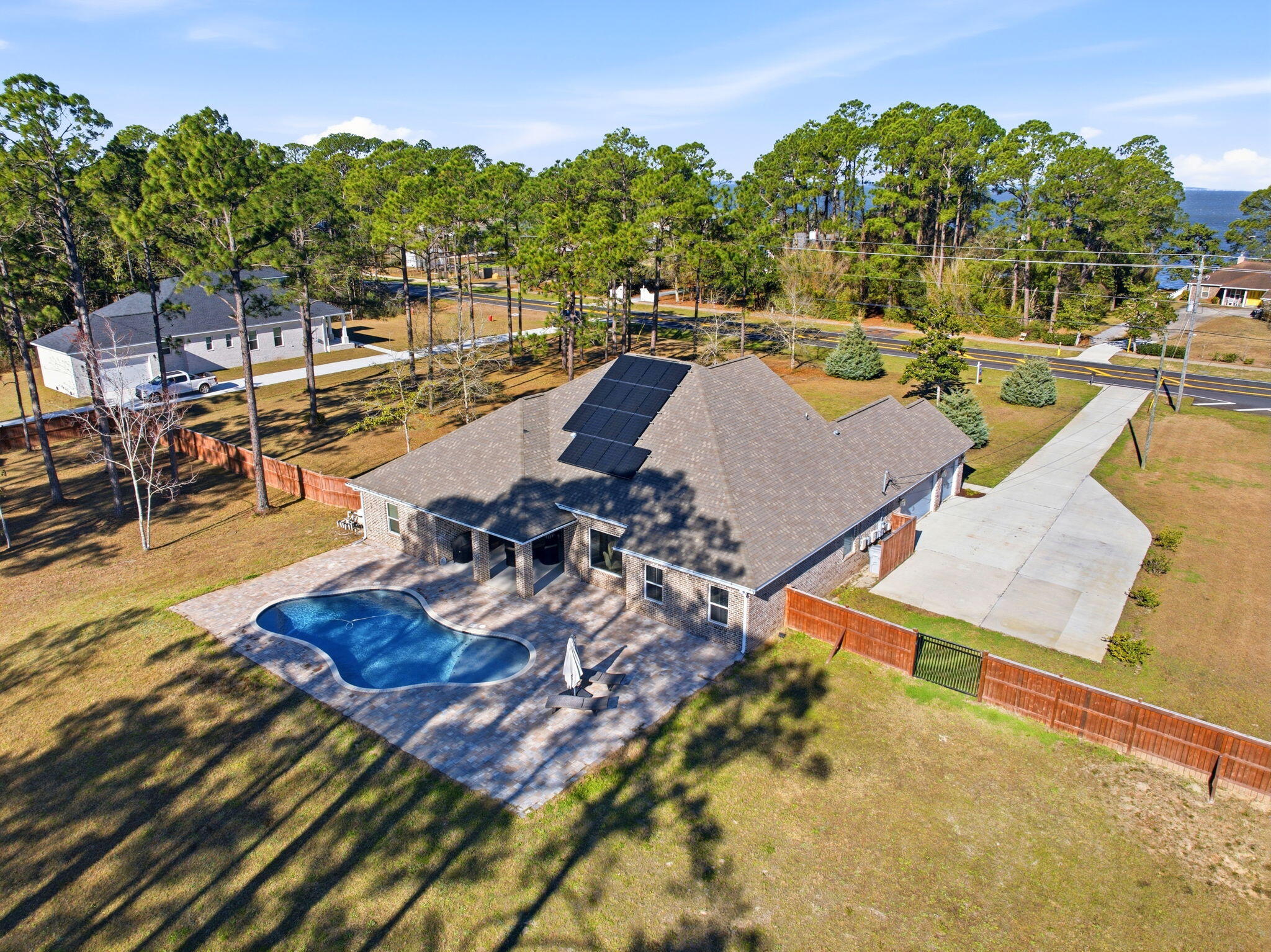 HOLLEY BY THE SEA - Residential