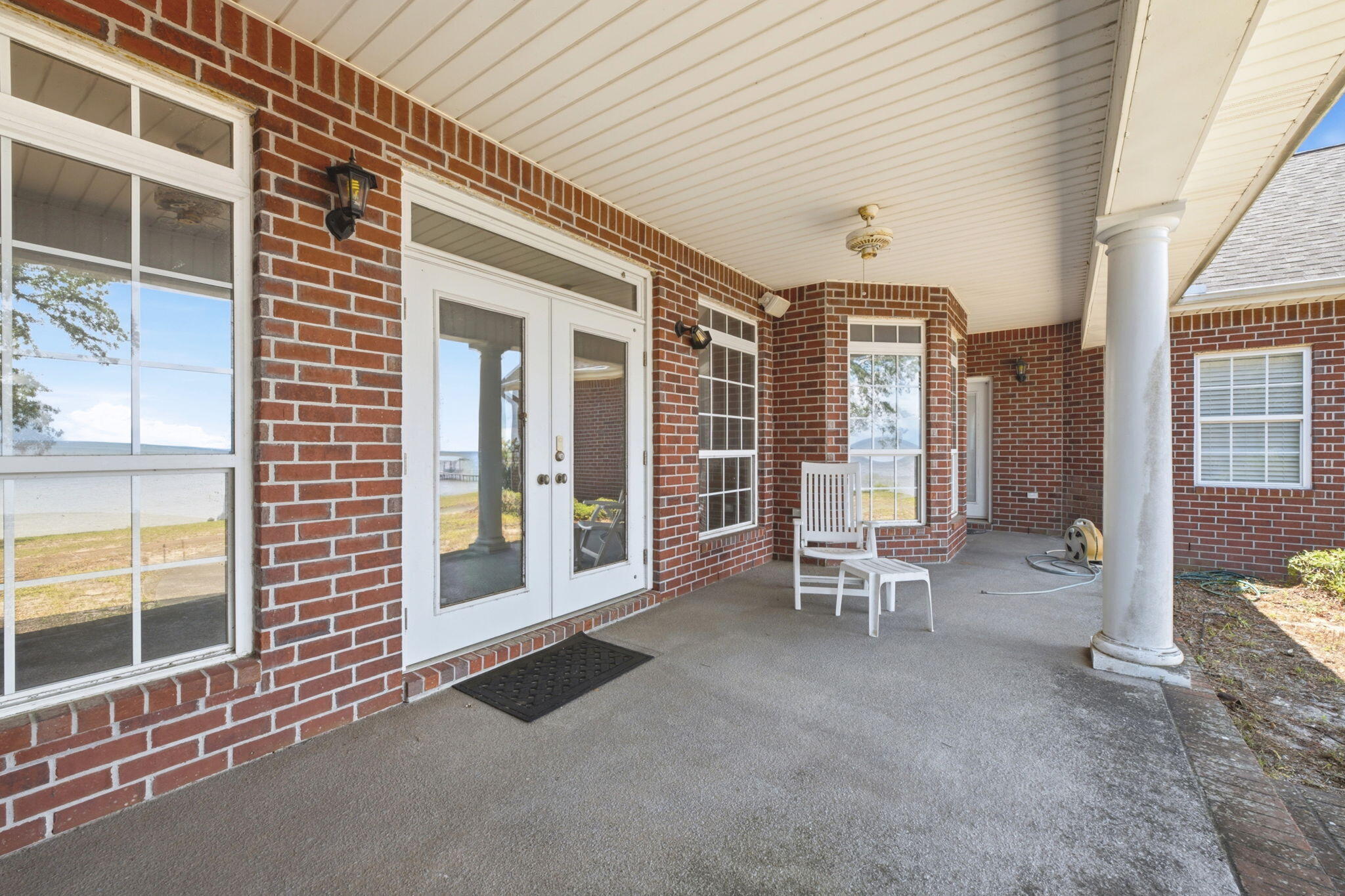 HICKORY SHORES - Residential
