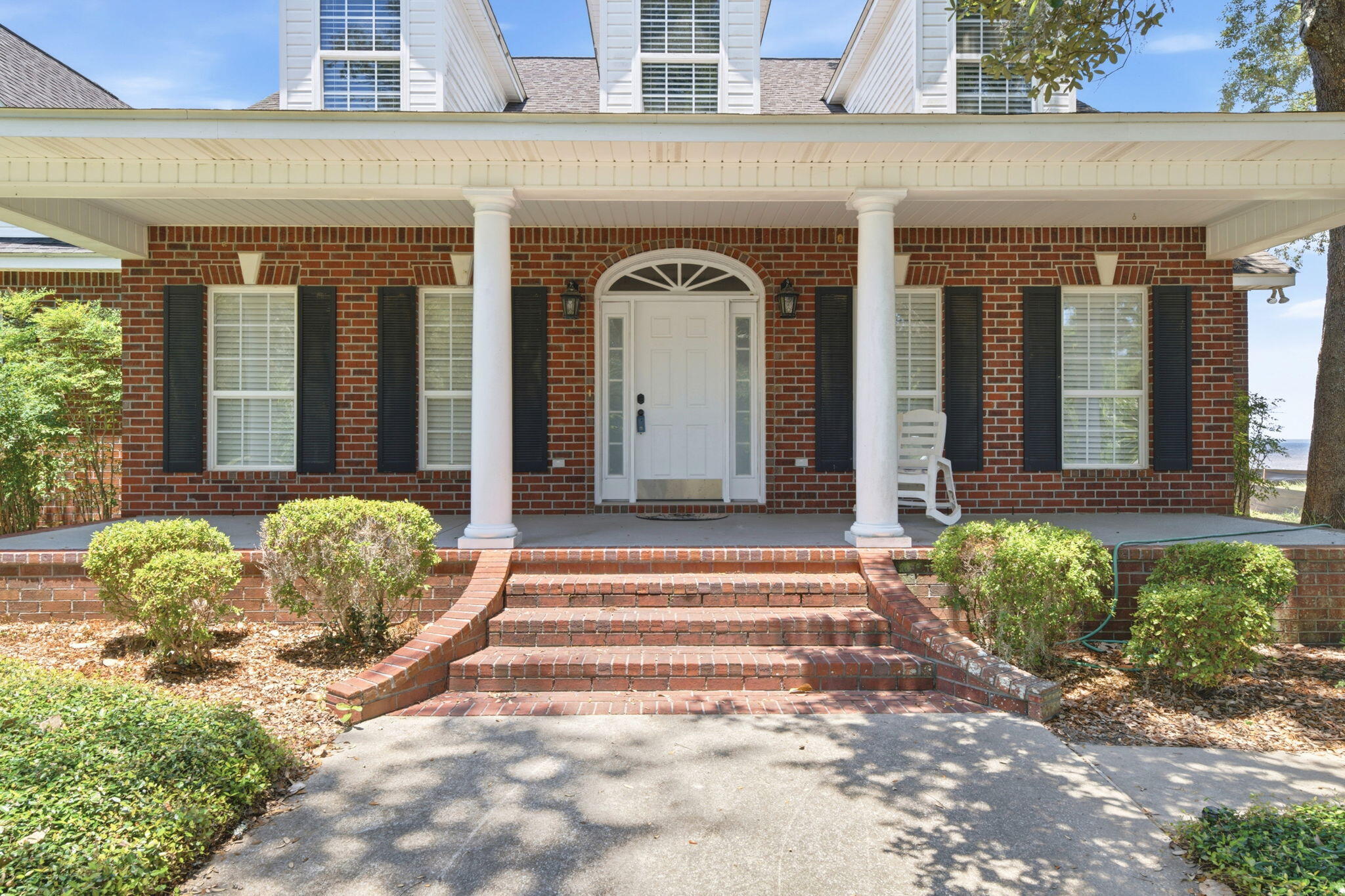 HICKORY SHORES - Residential