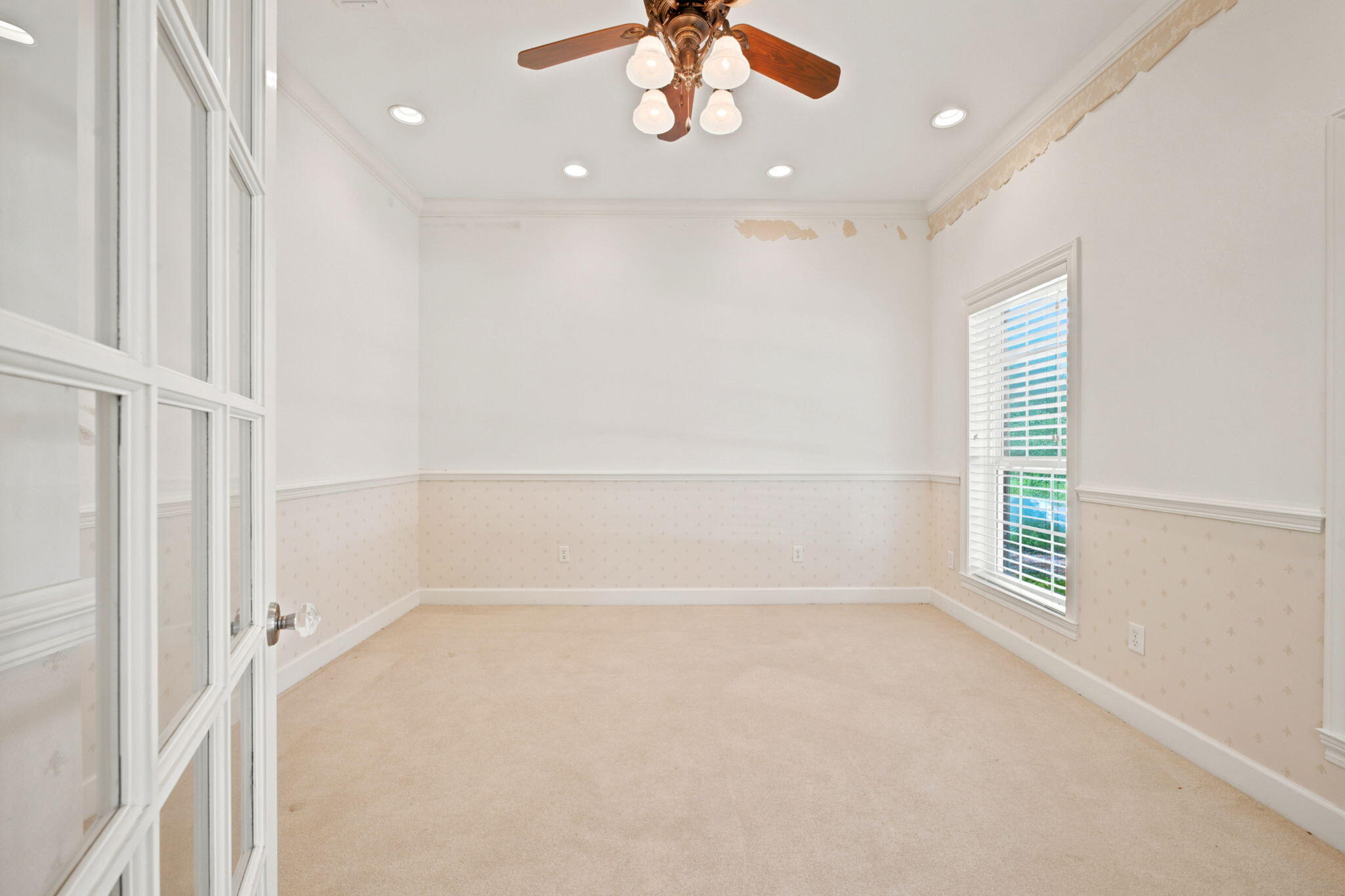 HICKORY SHORES - Residential