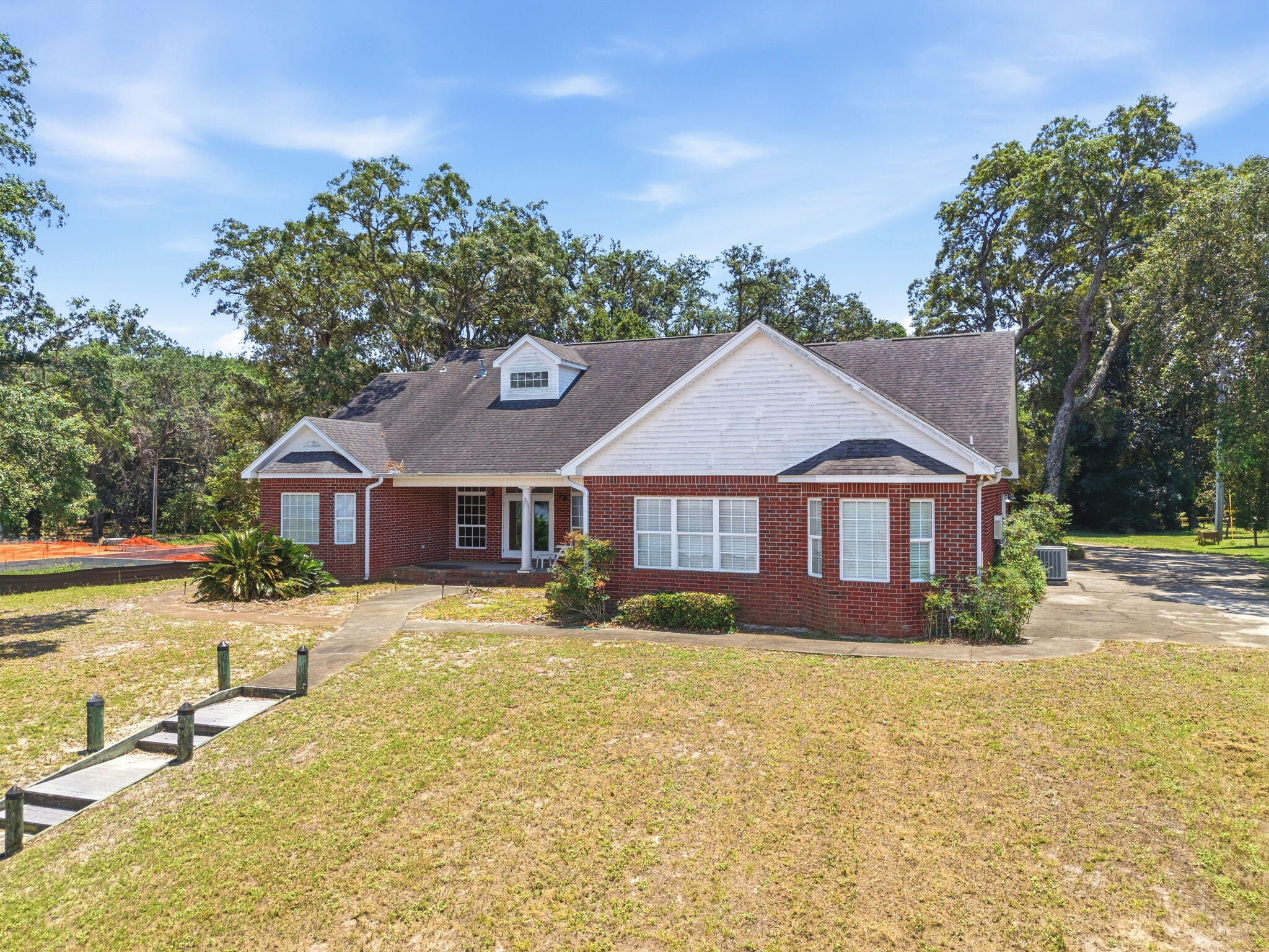 HICKORY SHORES - Residential