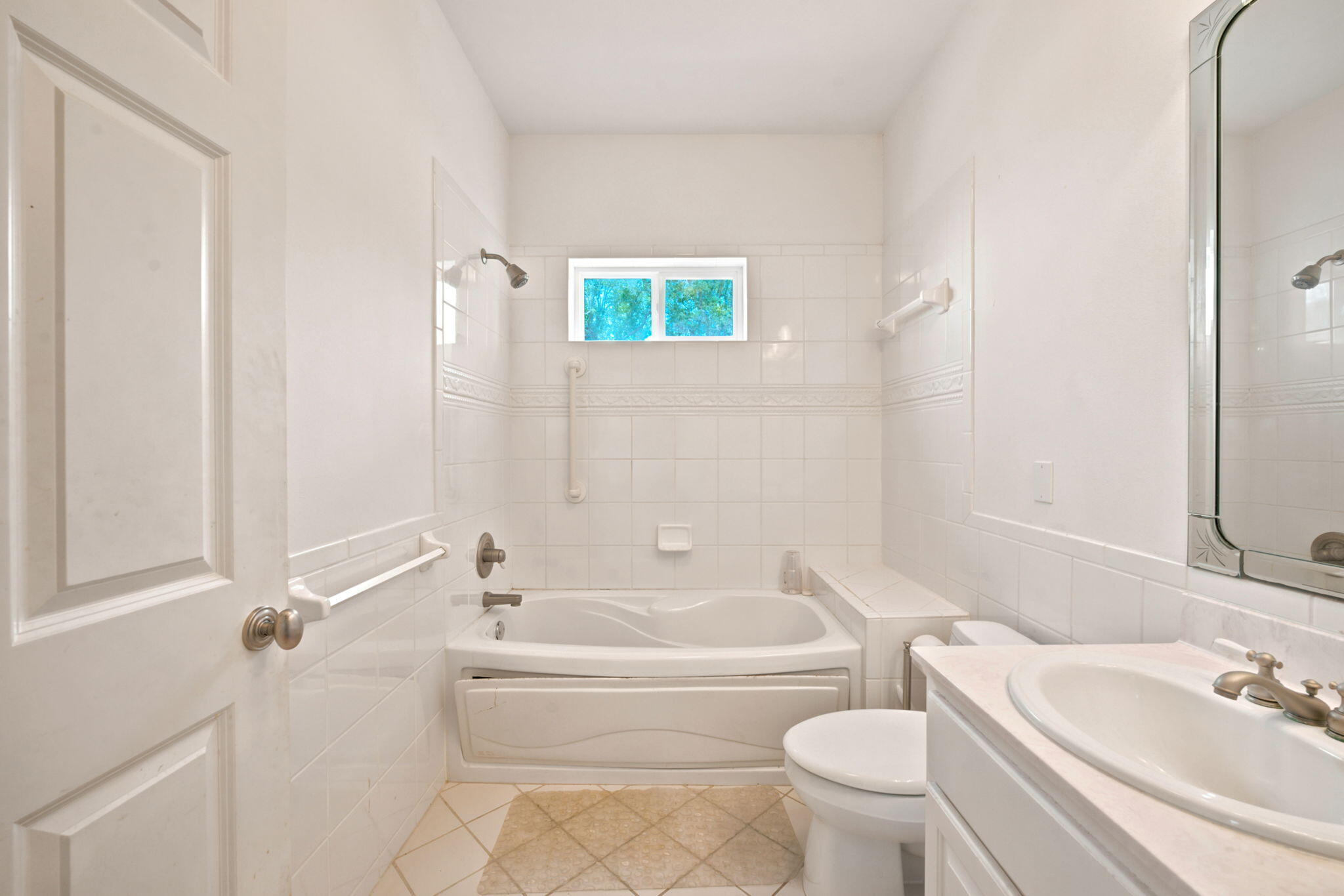 HICKORY SHORES - Residential