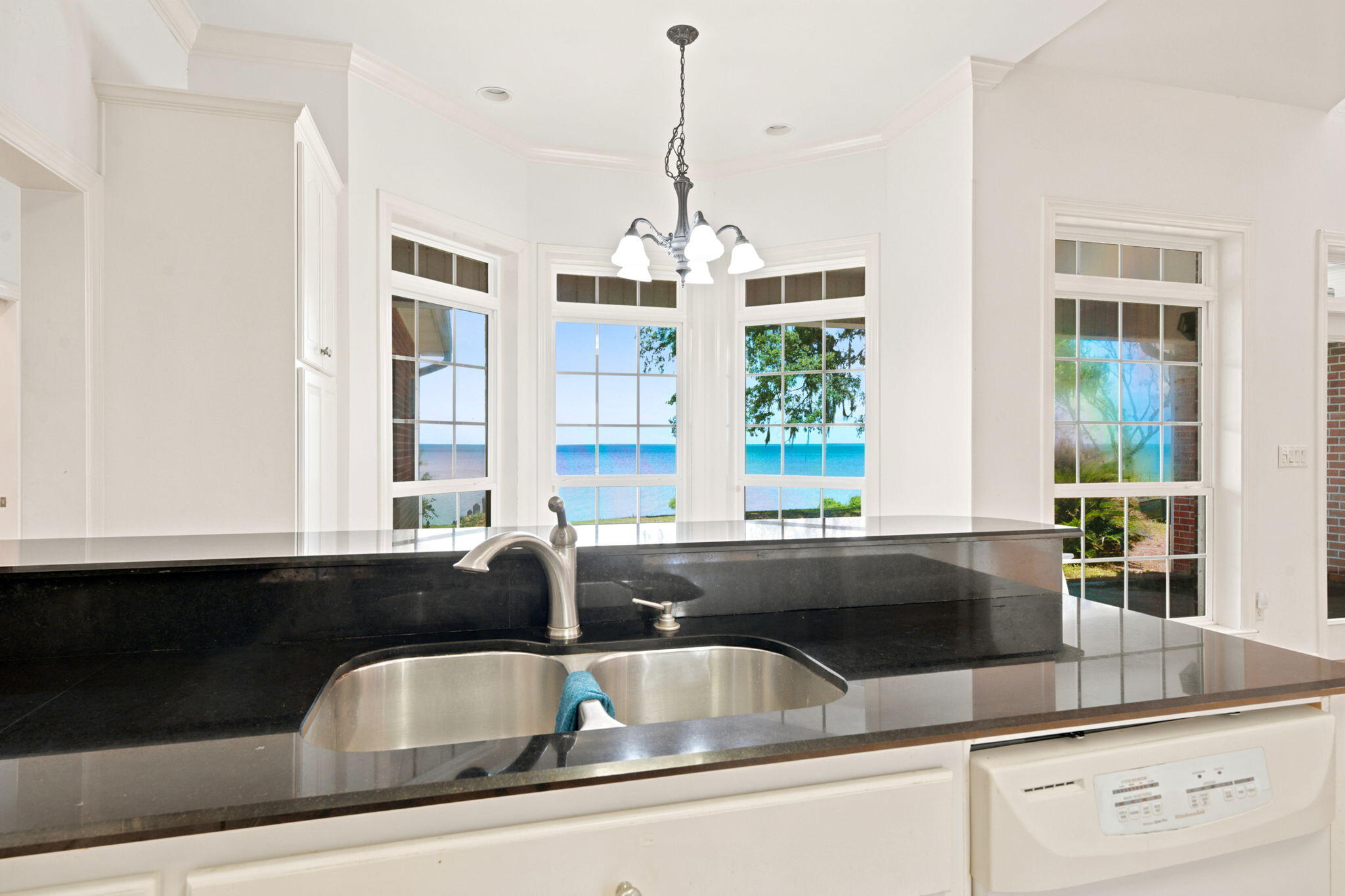HICKORY SHORES - Residential