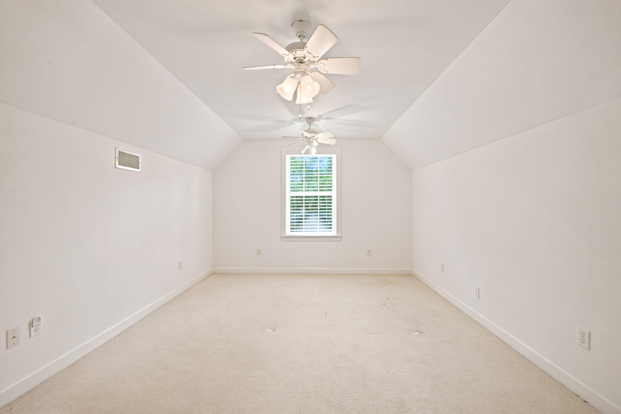 HICKORY SHORES - Residential