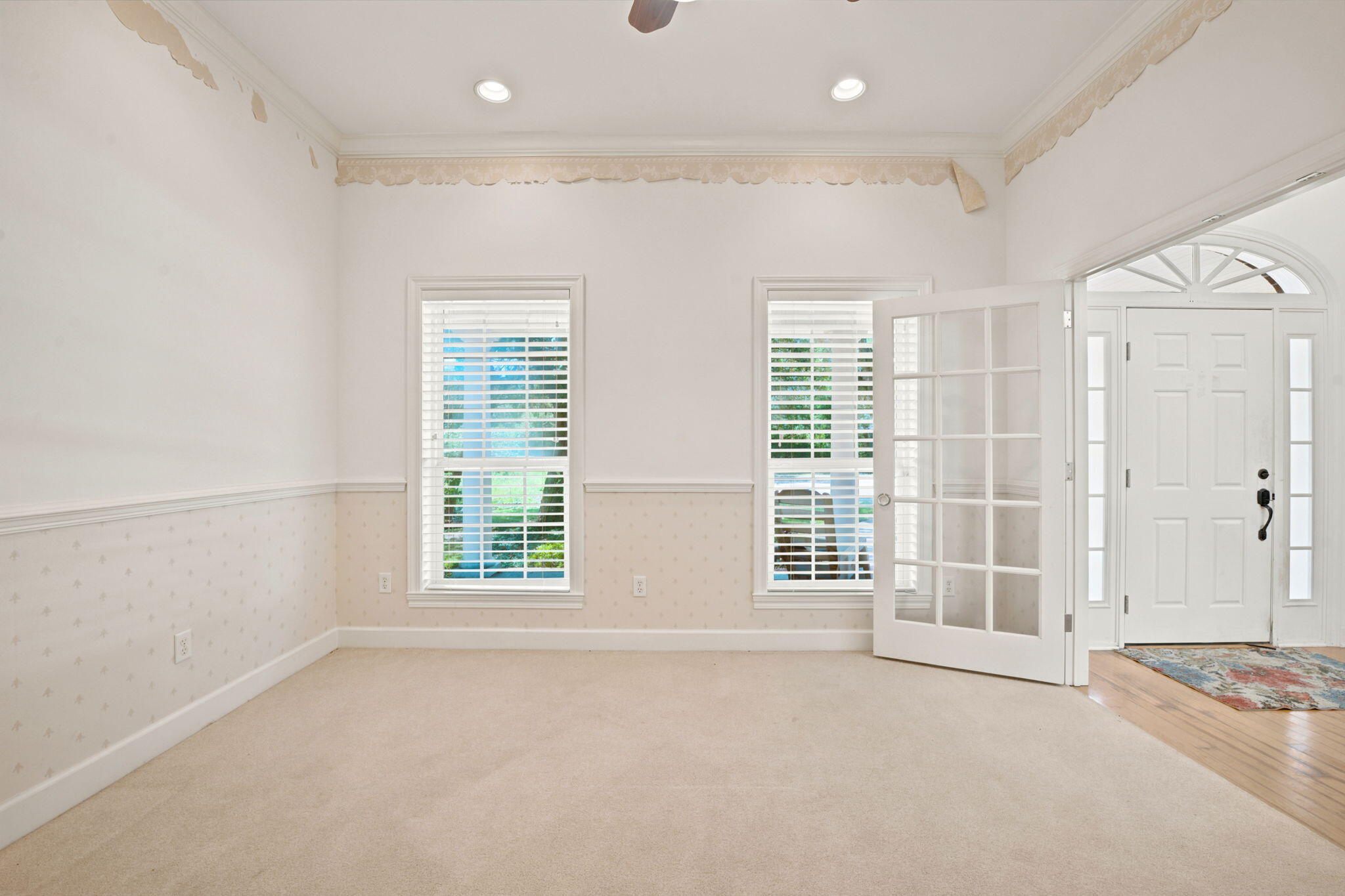 HICKORY SHORES - Residential