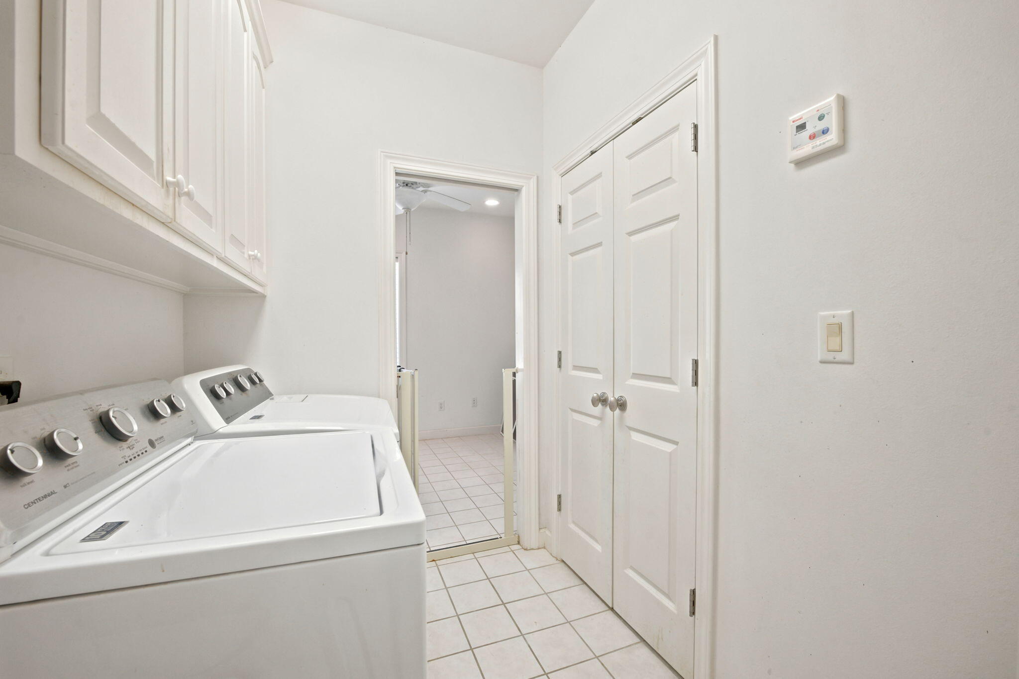 HICKORY SHORES - Residential