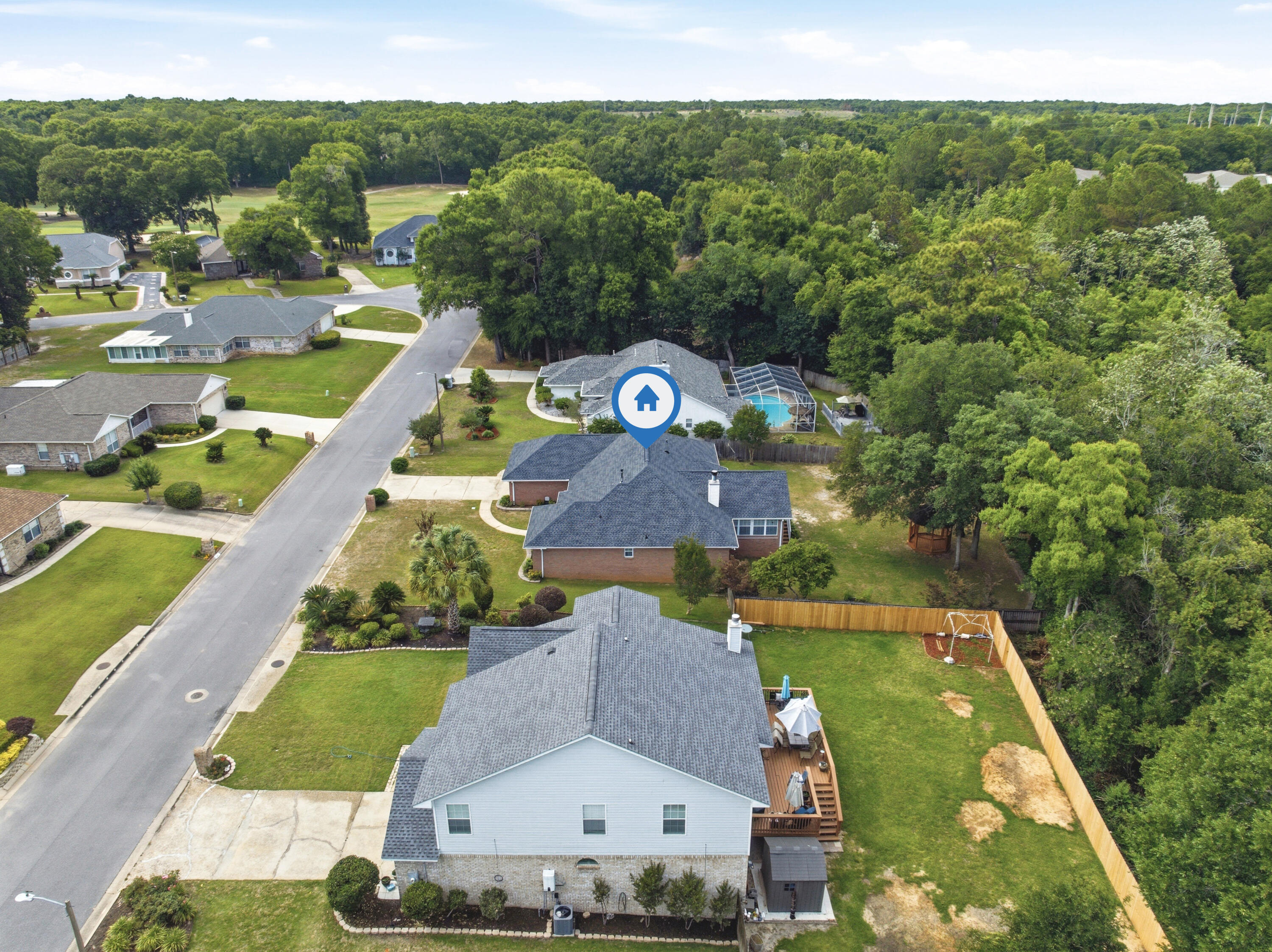 MARCUS POINTE - Residential