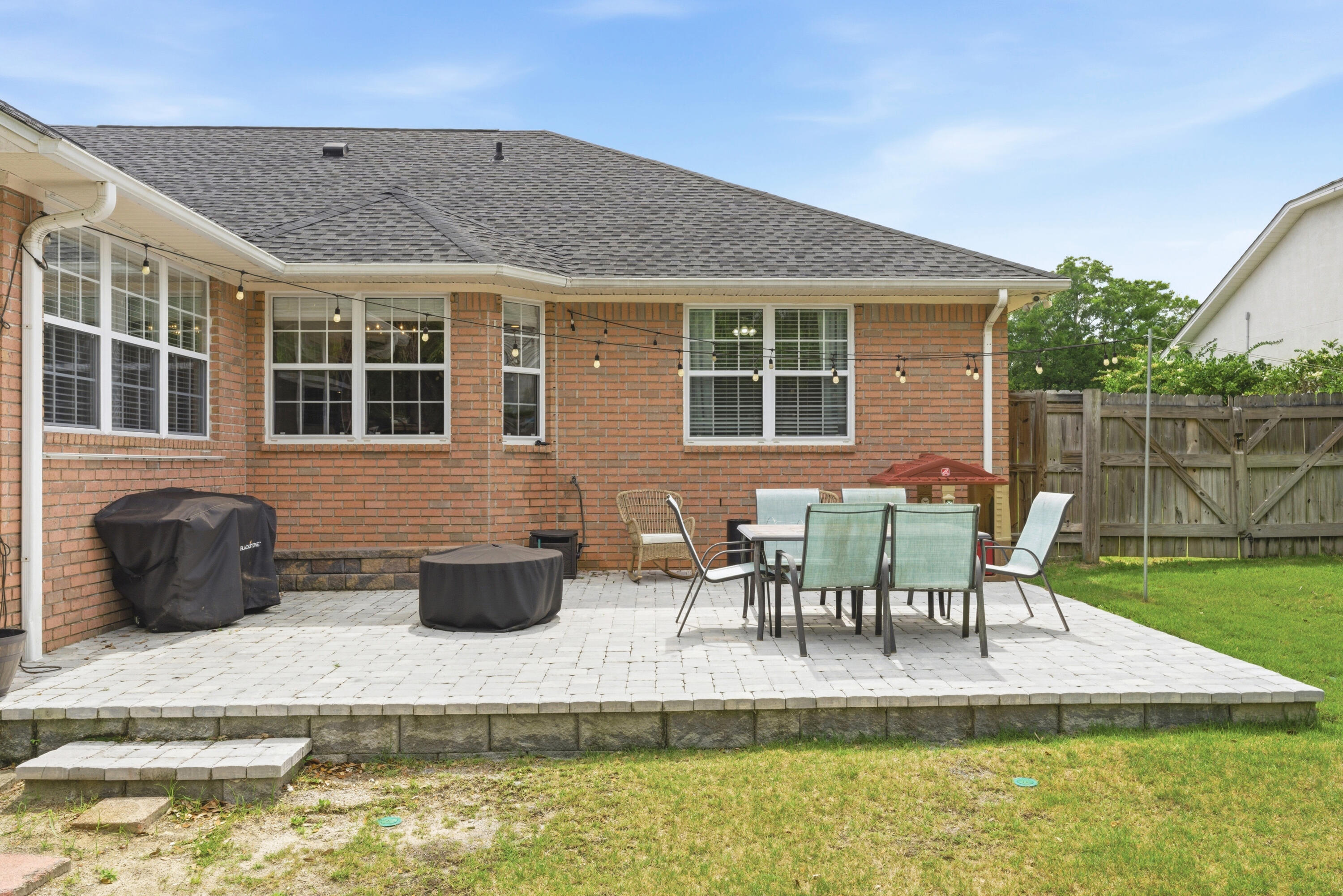 MARCUS POINTE - Residential
