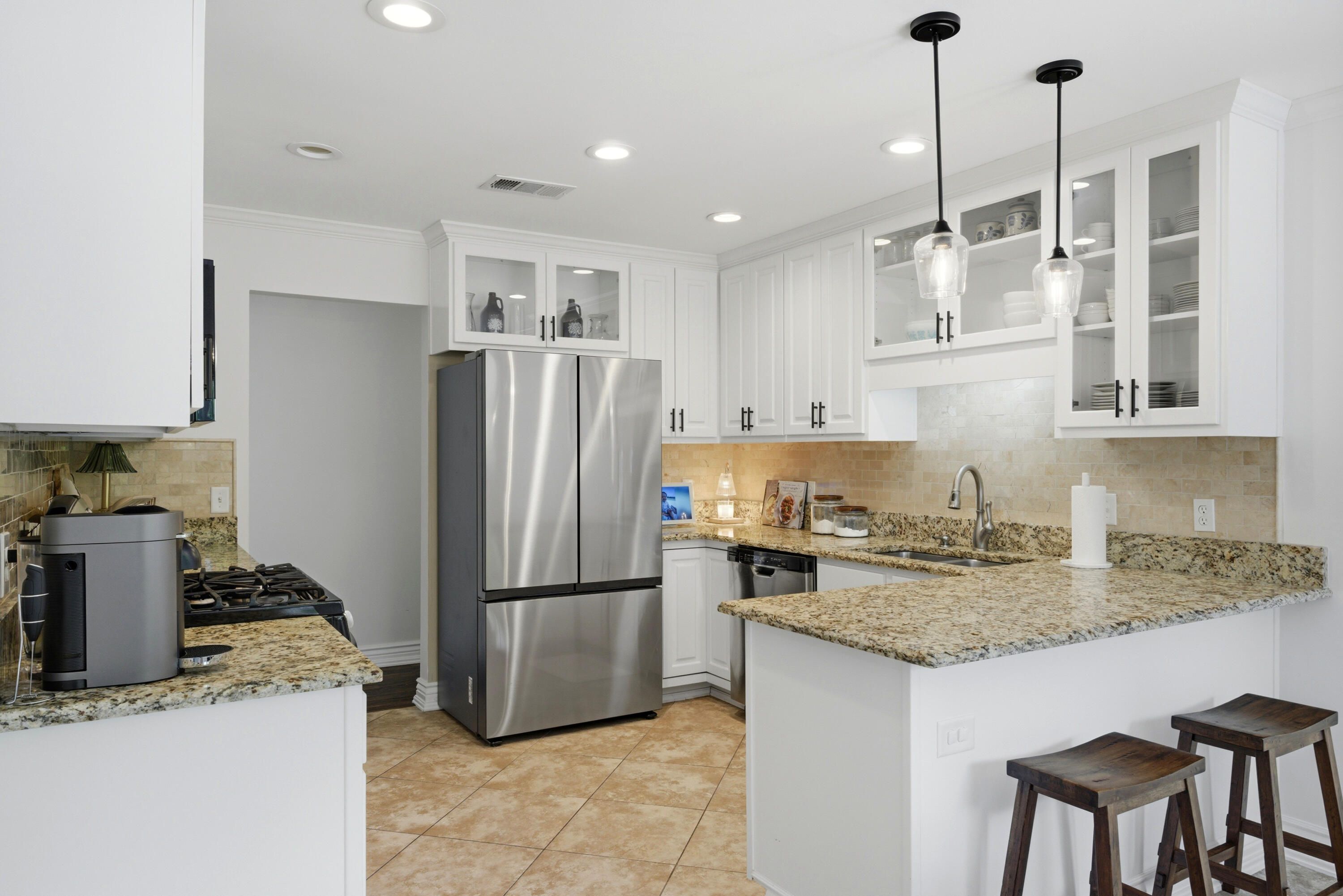 MARCUS POINTE - Residential