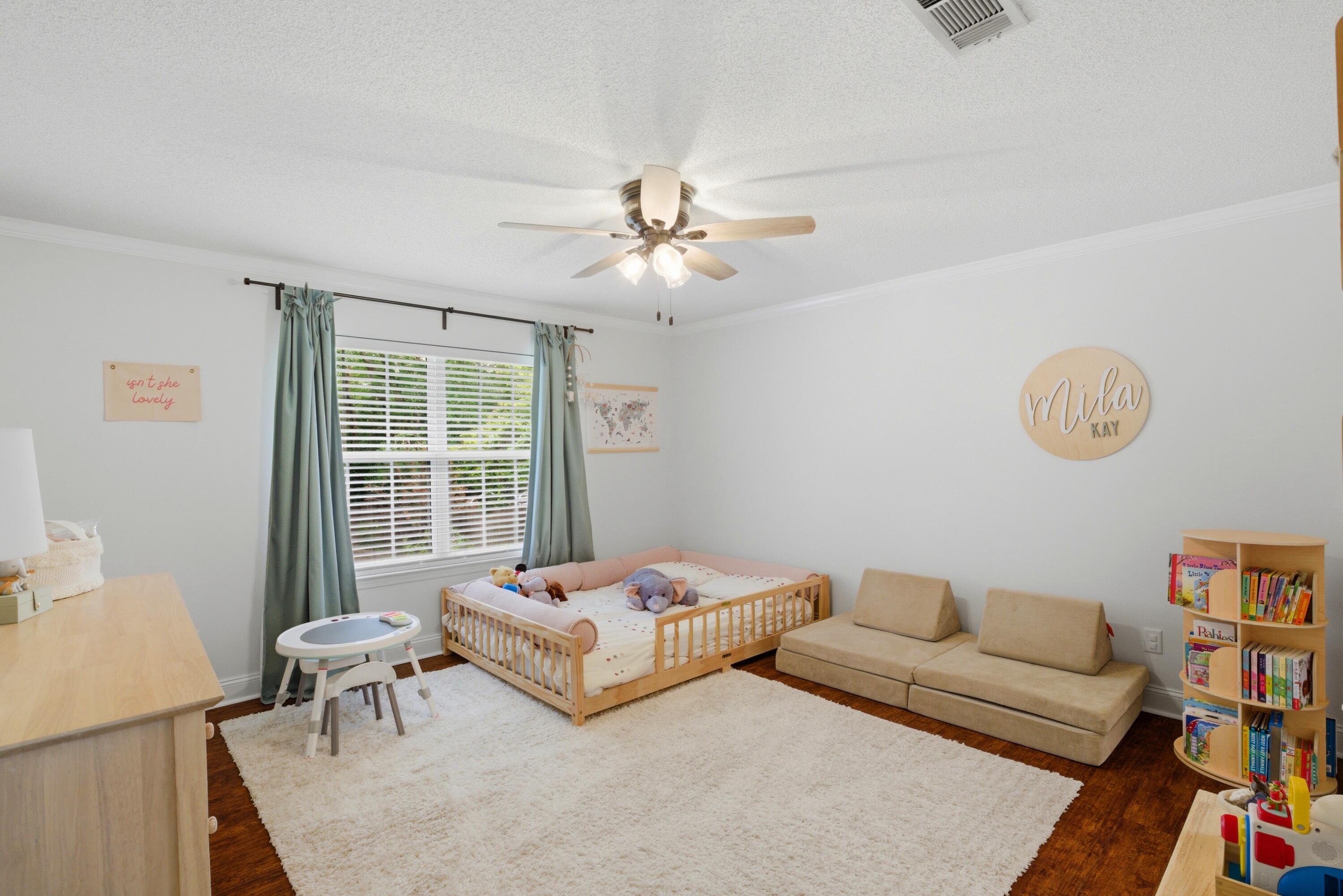 MARCUS POINTE - Residential