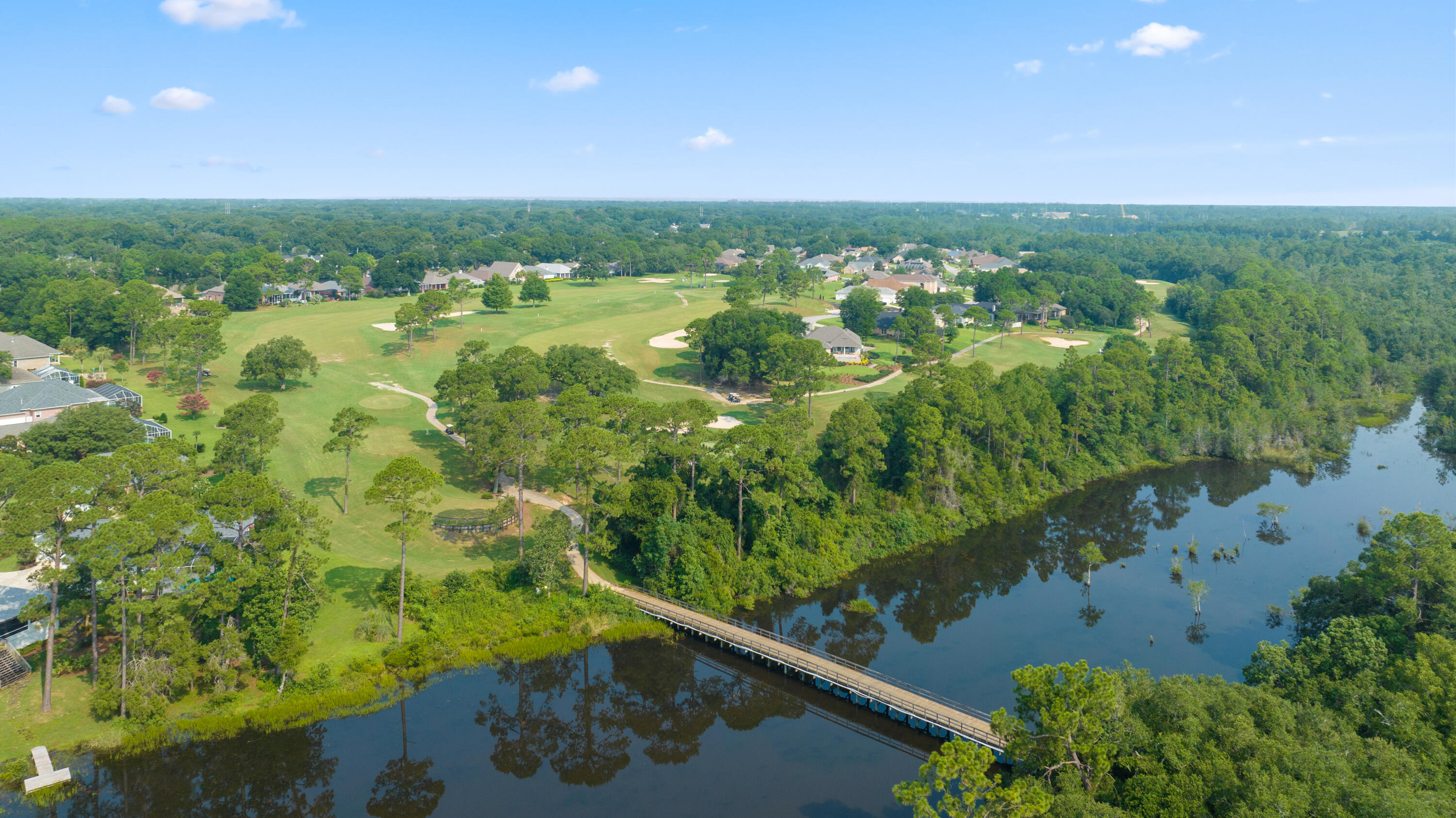 MARCUS POINTE - Residential