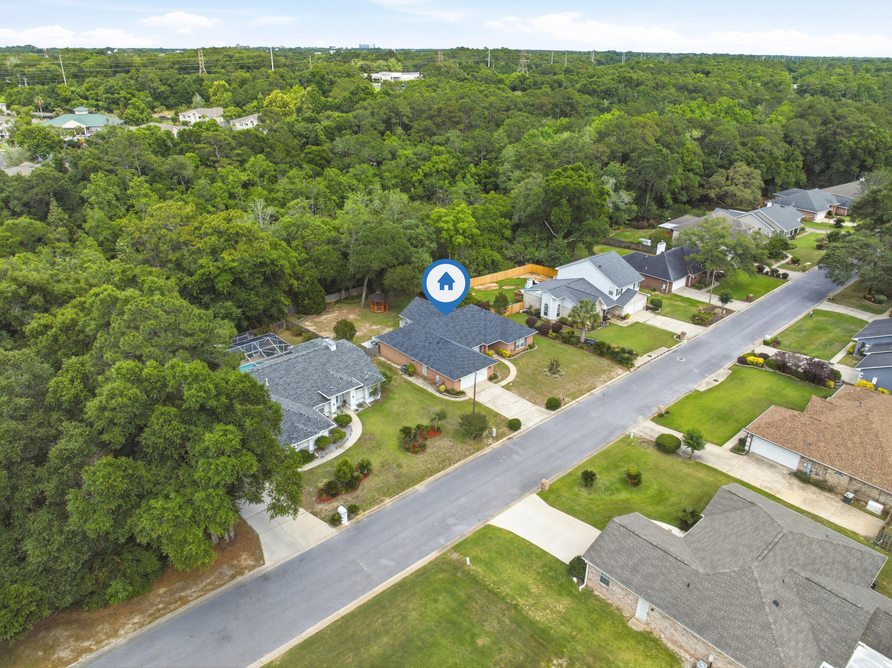 MARCUS POINTE - Residential