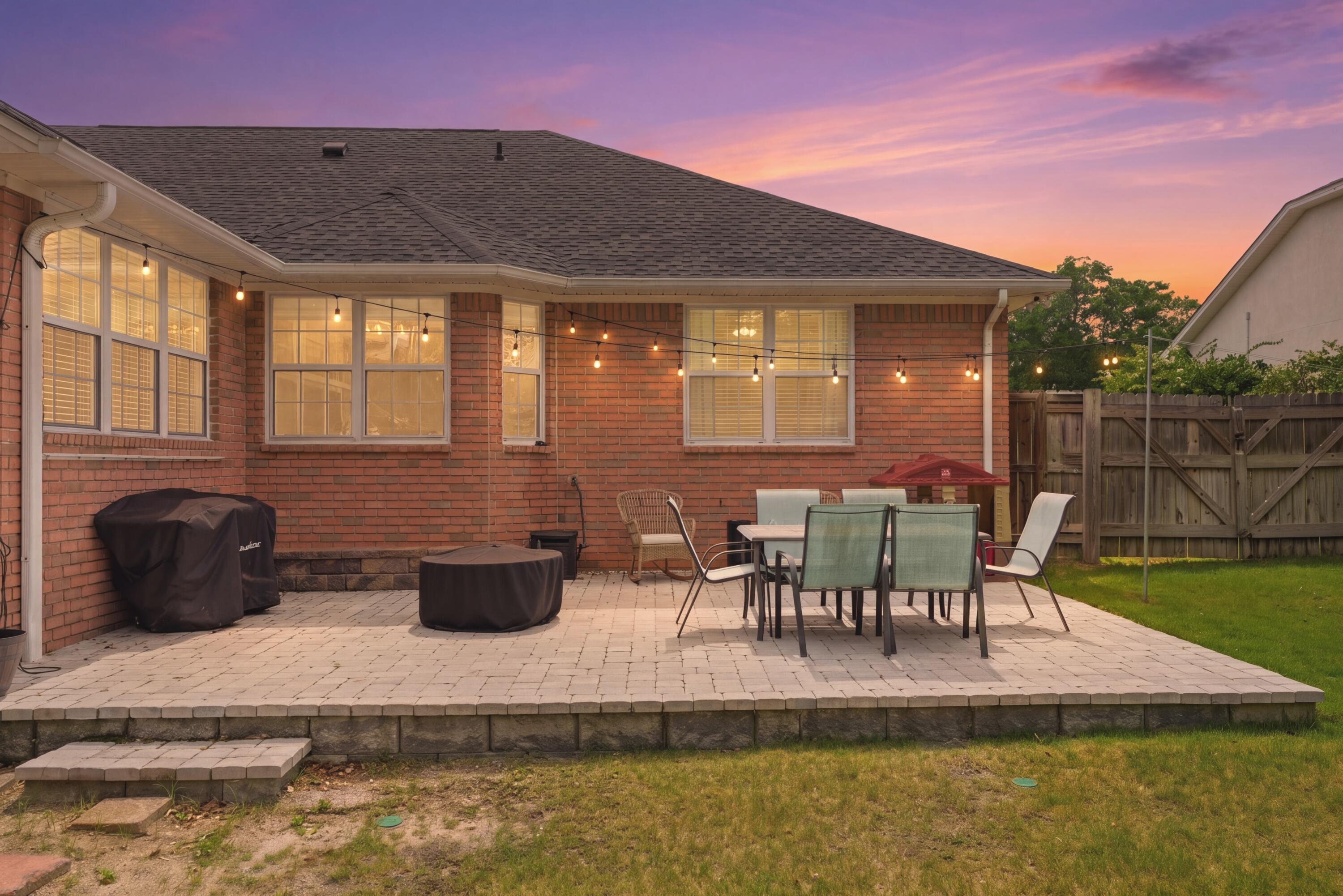 MARCUS POINTE - Residential