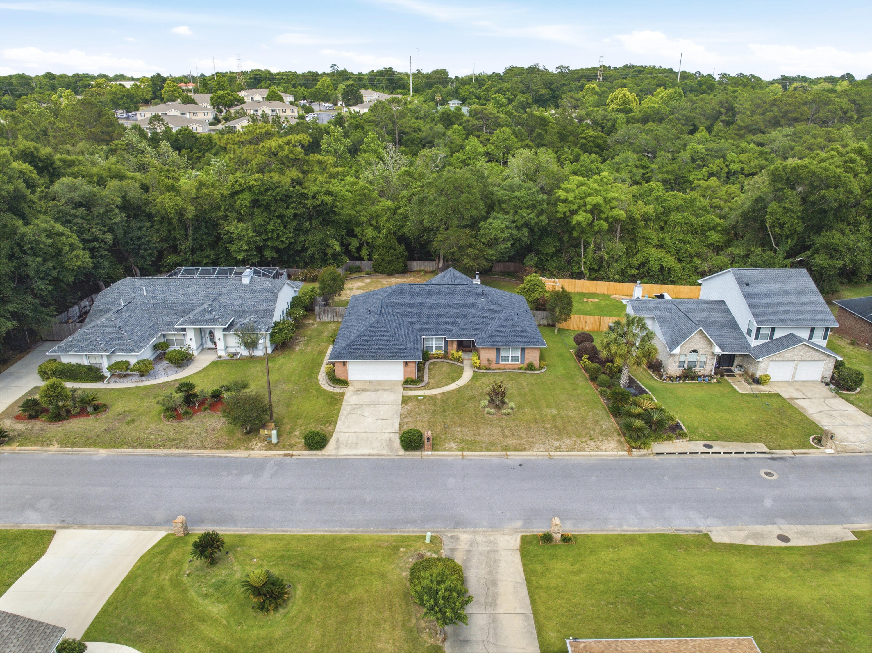 MARCUS POINTE - Residential