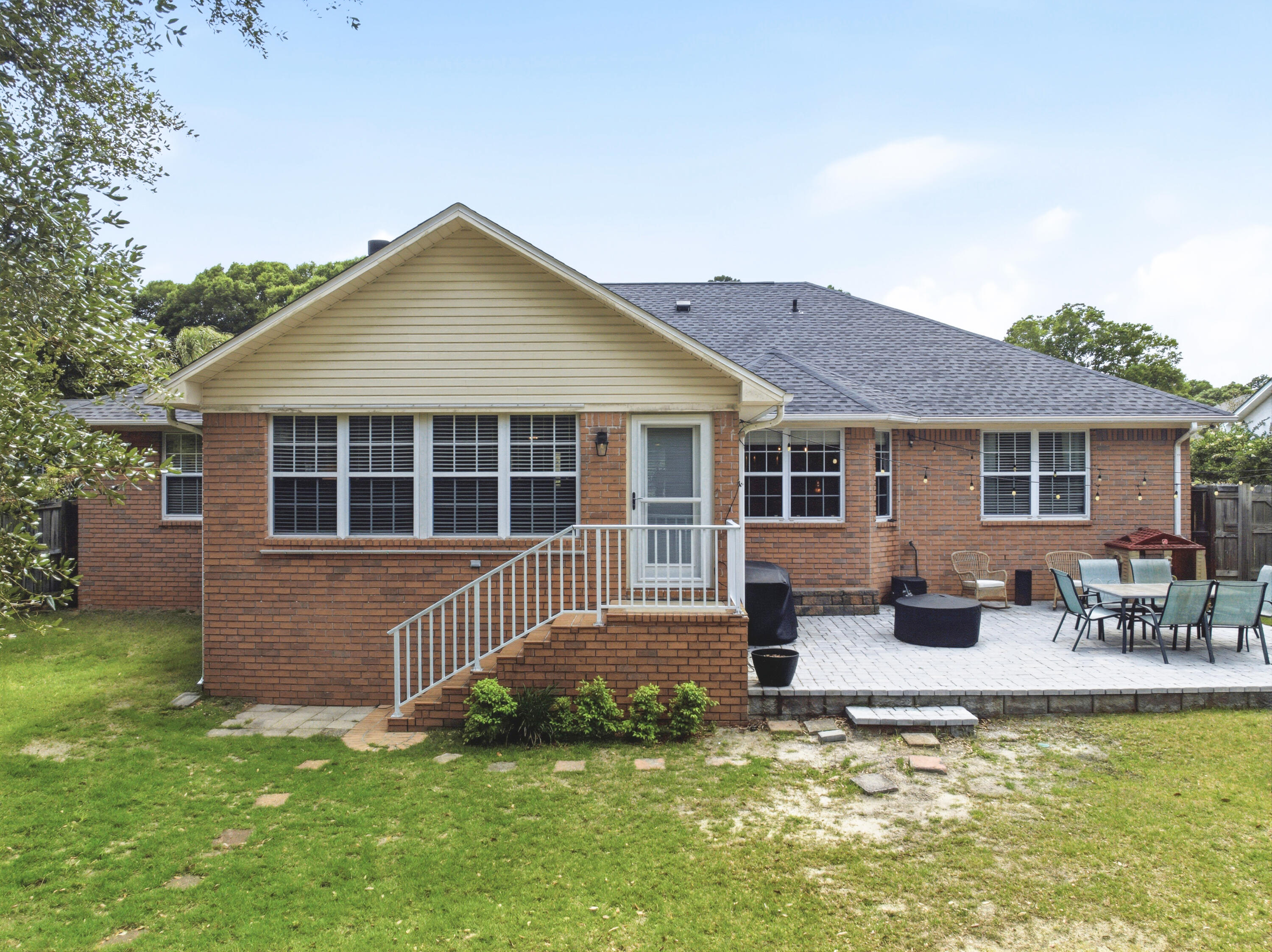 MARCUS POINTE - Residential