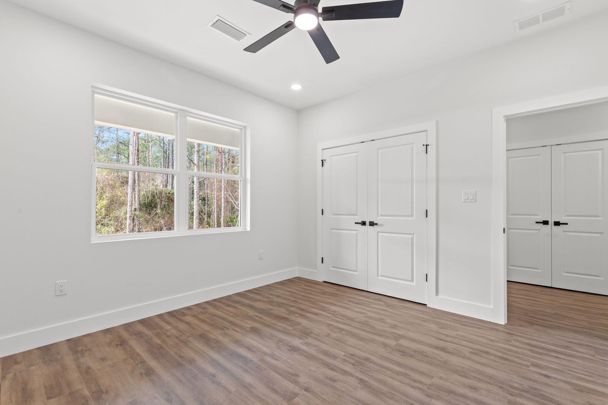 TOWN OF SANTA ROSA - Residential Lease