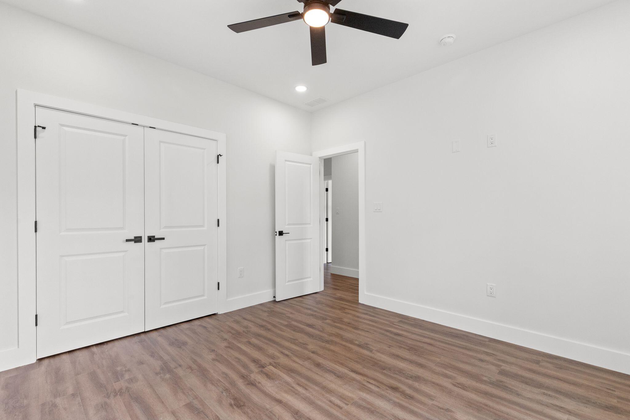 TOWN OF SANTA ROSA - Residential Lease