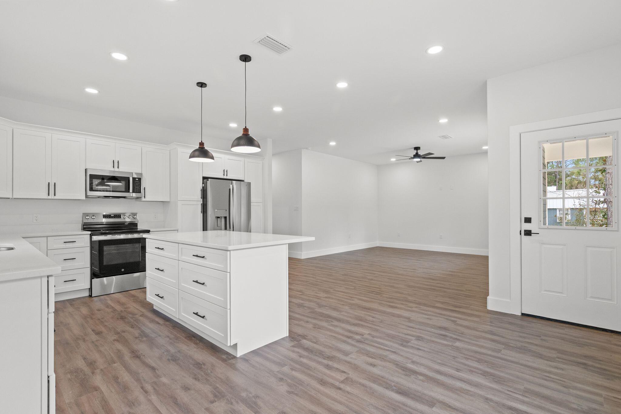 TOWN OF SANTA ROSA - Residential Lease
