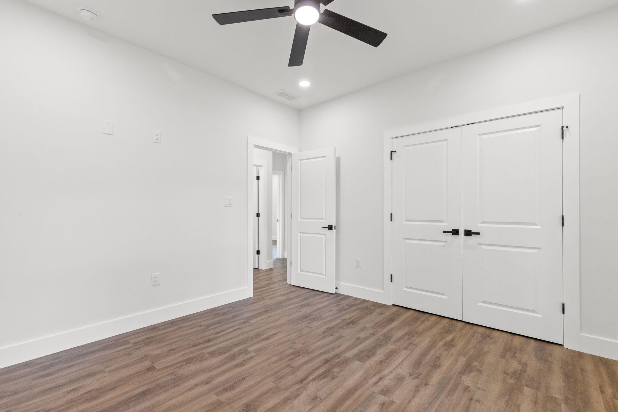 TOWN OF SANTA ROSA - Residential Lease