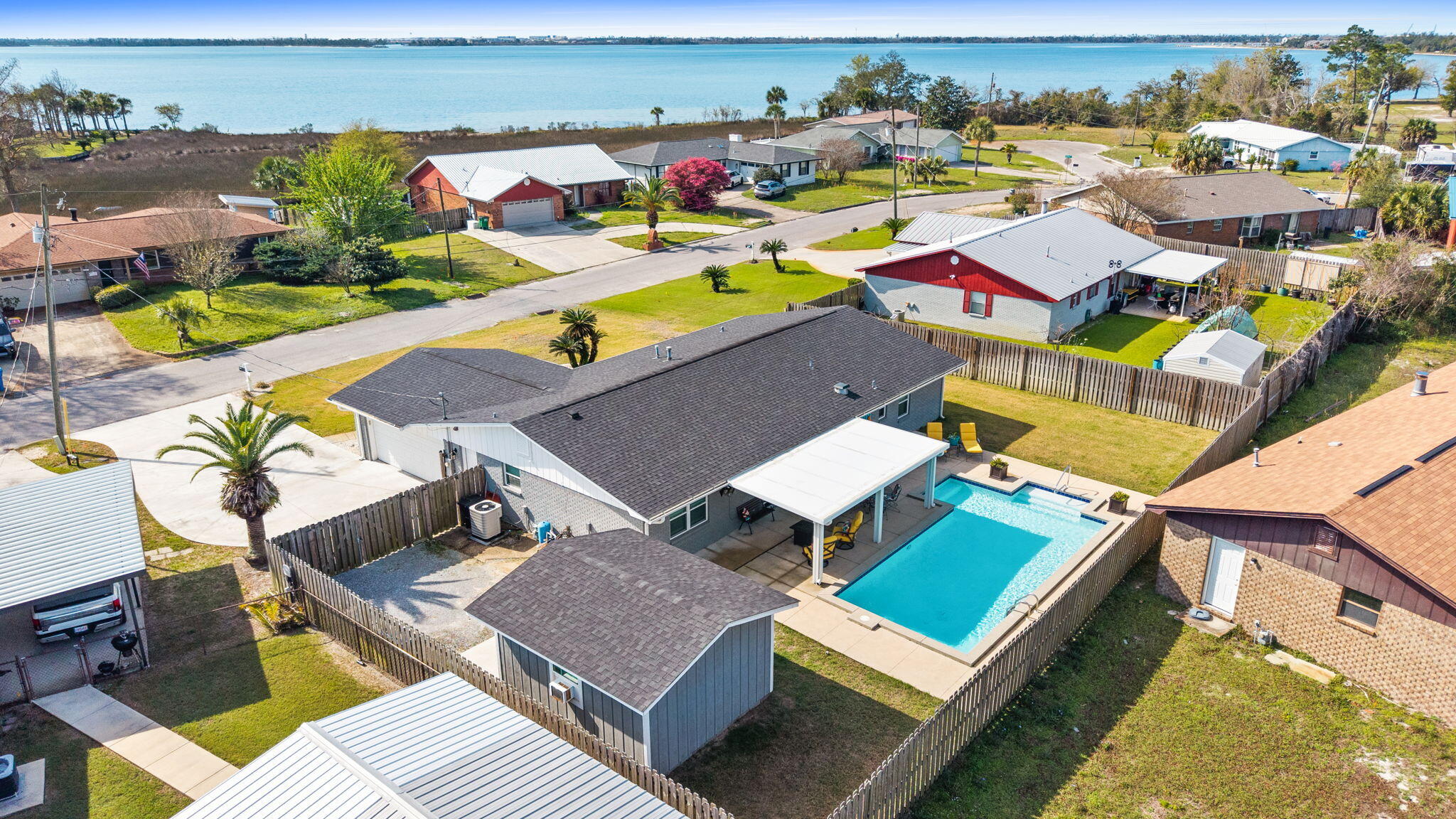 BAY FRONT - Residential