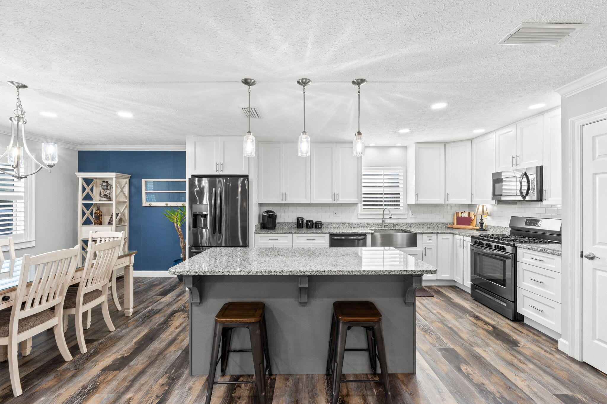 BAY FRONT - Residential
