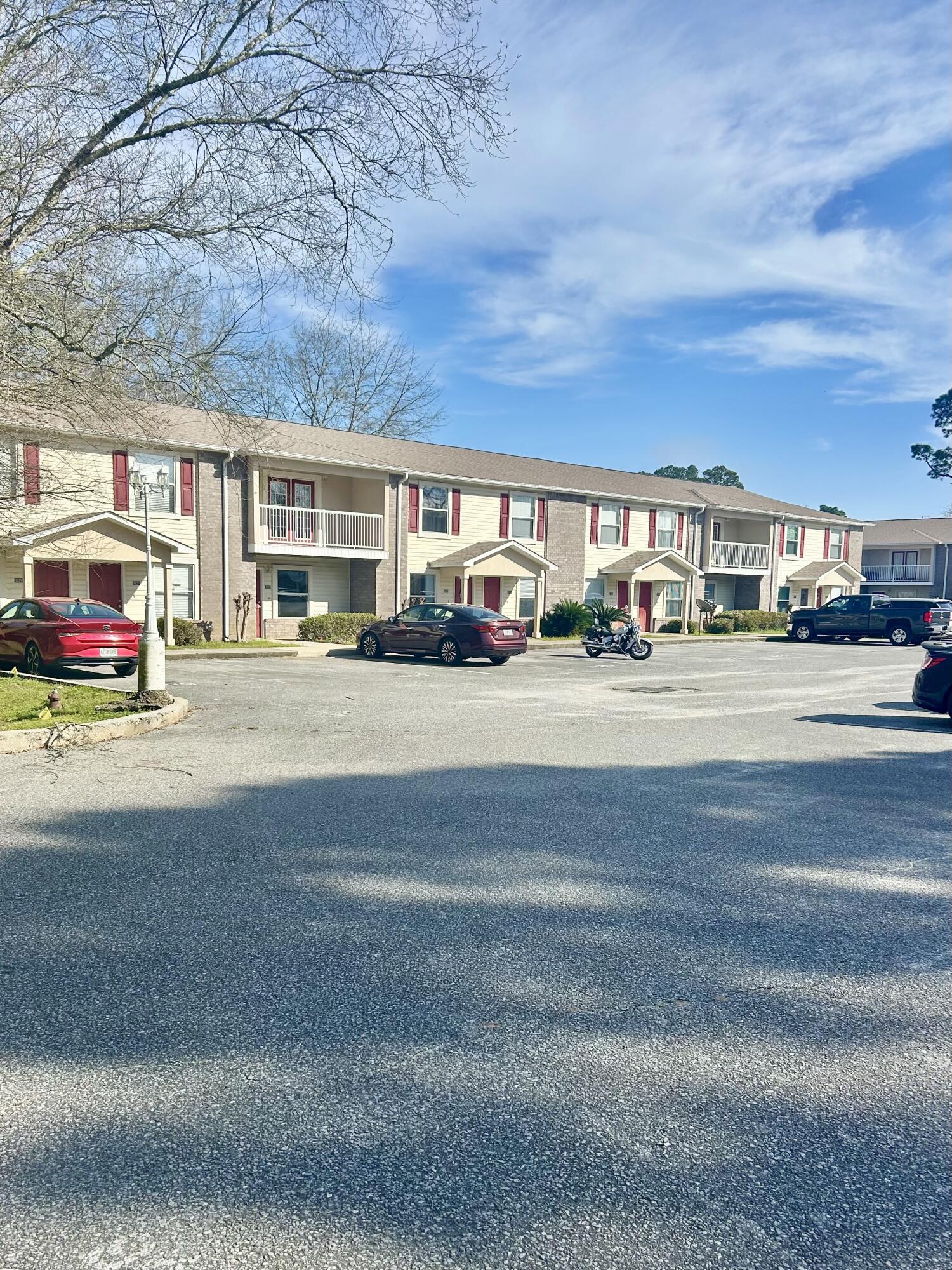 SHAY LIN T/H - Residential Lease