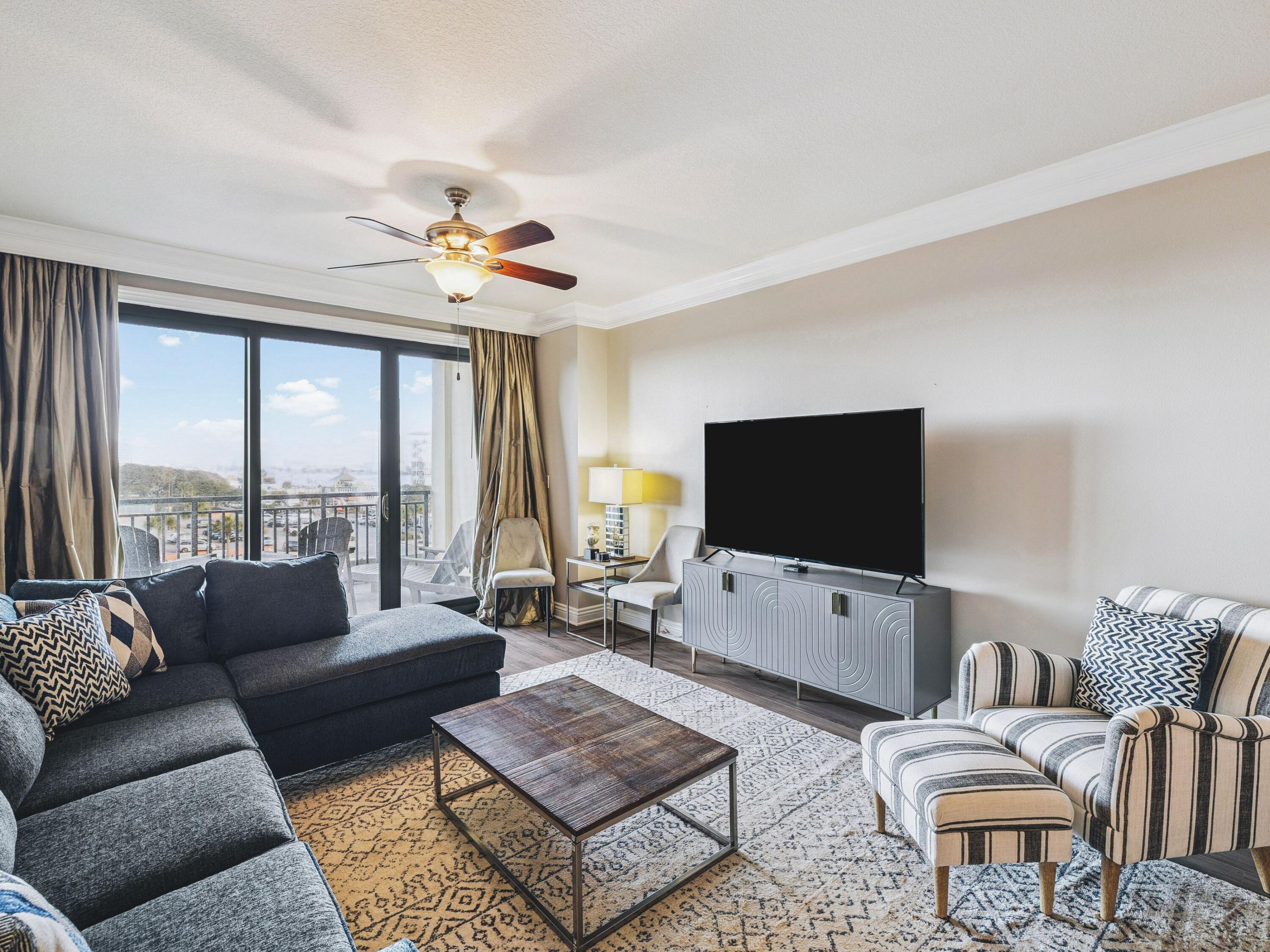 EMERALD GRANDE - Residential
