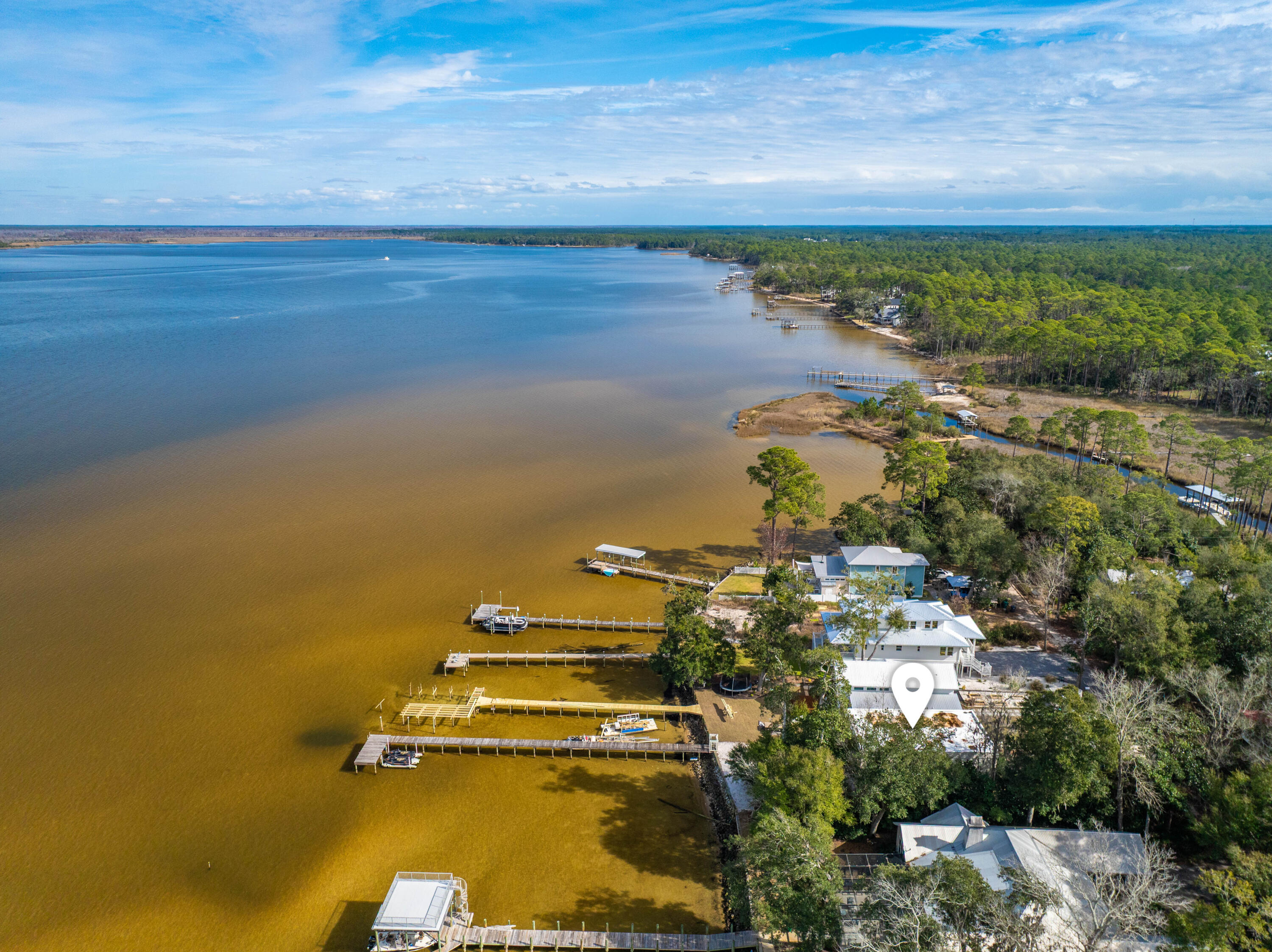 MAGNOLIA BEACH - Residential