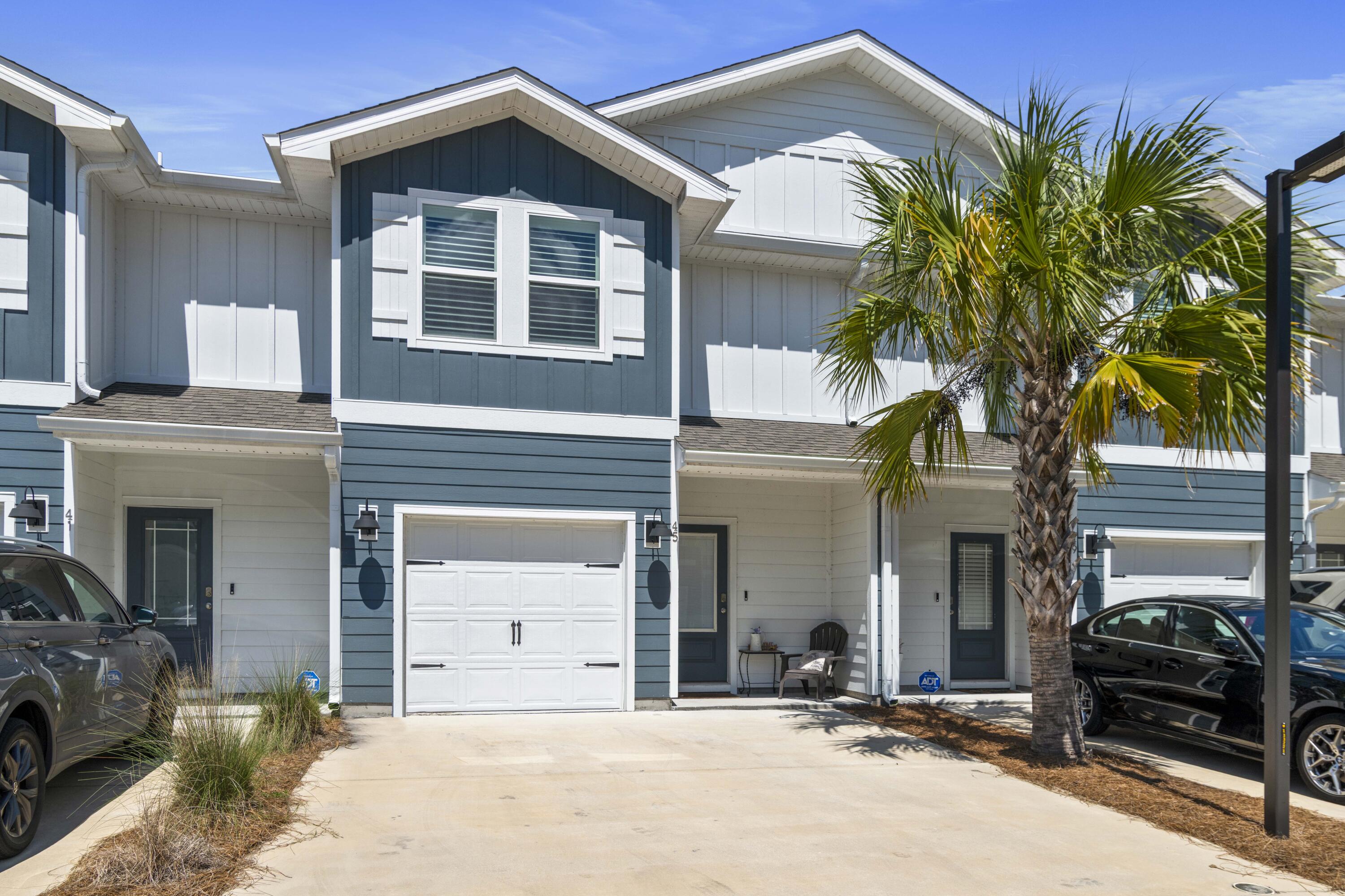 Hawk's Landing Townhomes - Residential