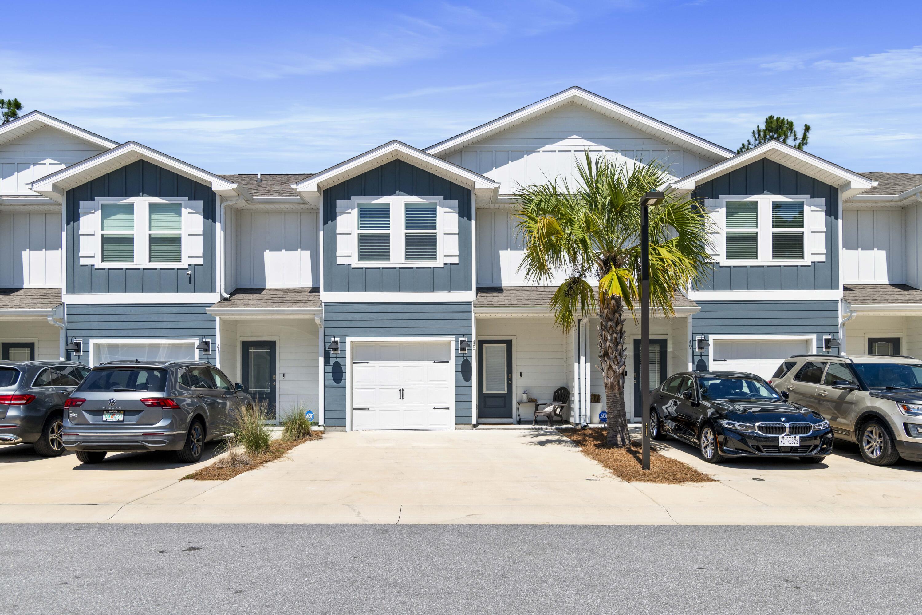 Hawk's Landing Townhomes - Residential