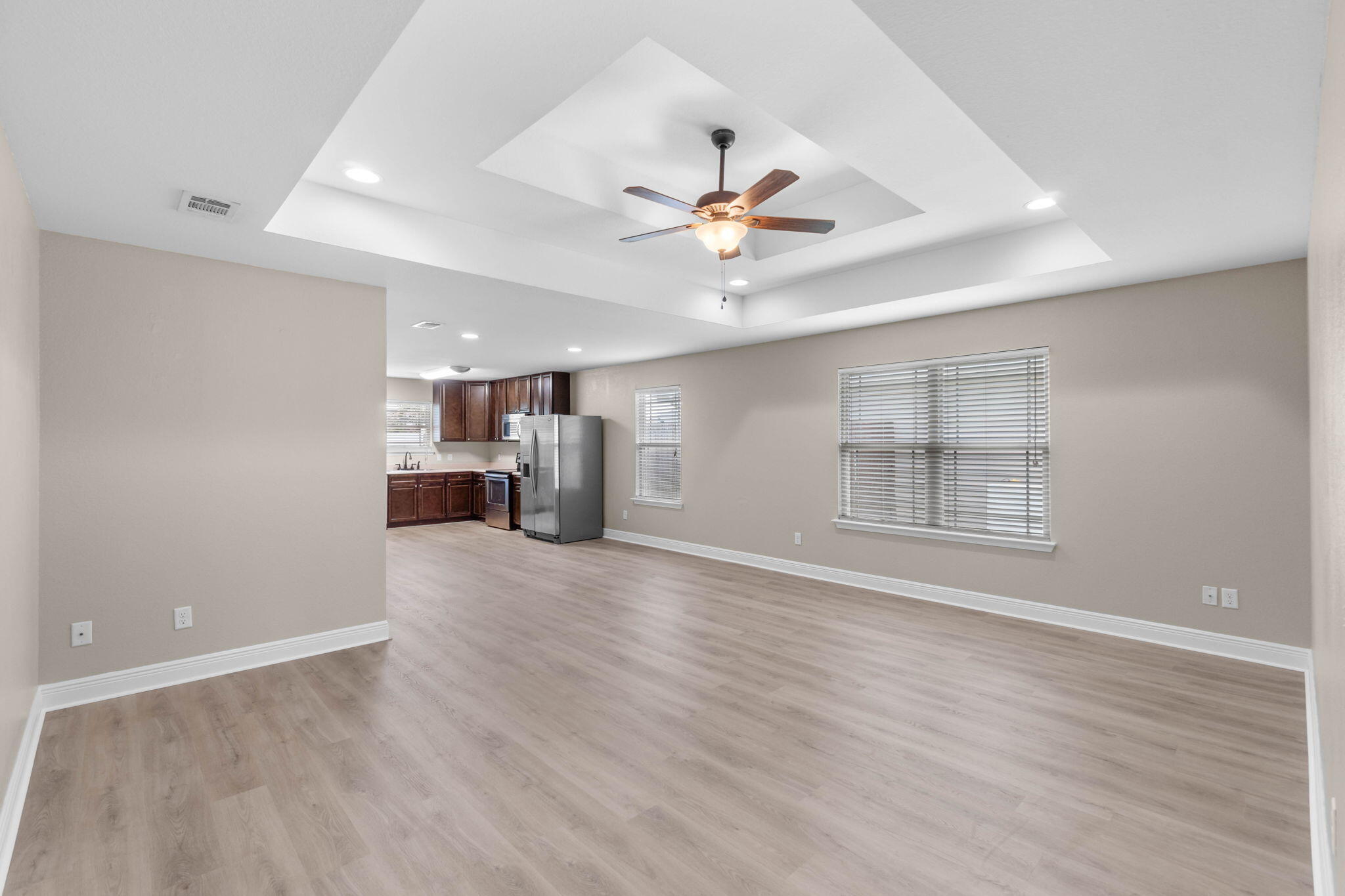 SHADOW LAKES - Residential