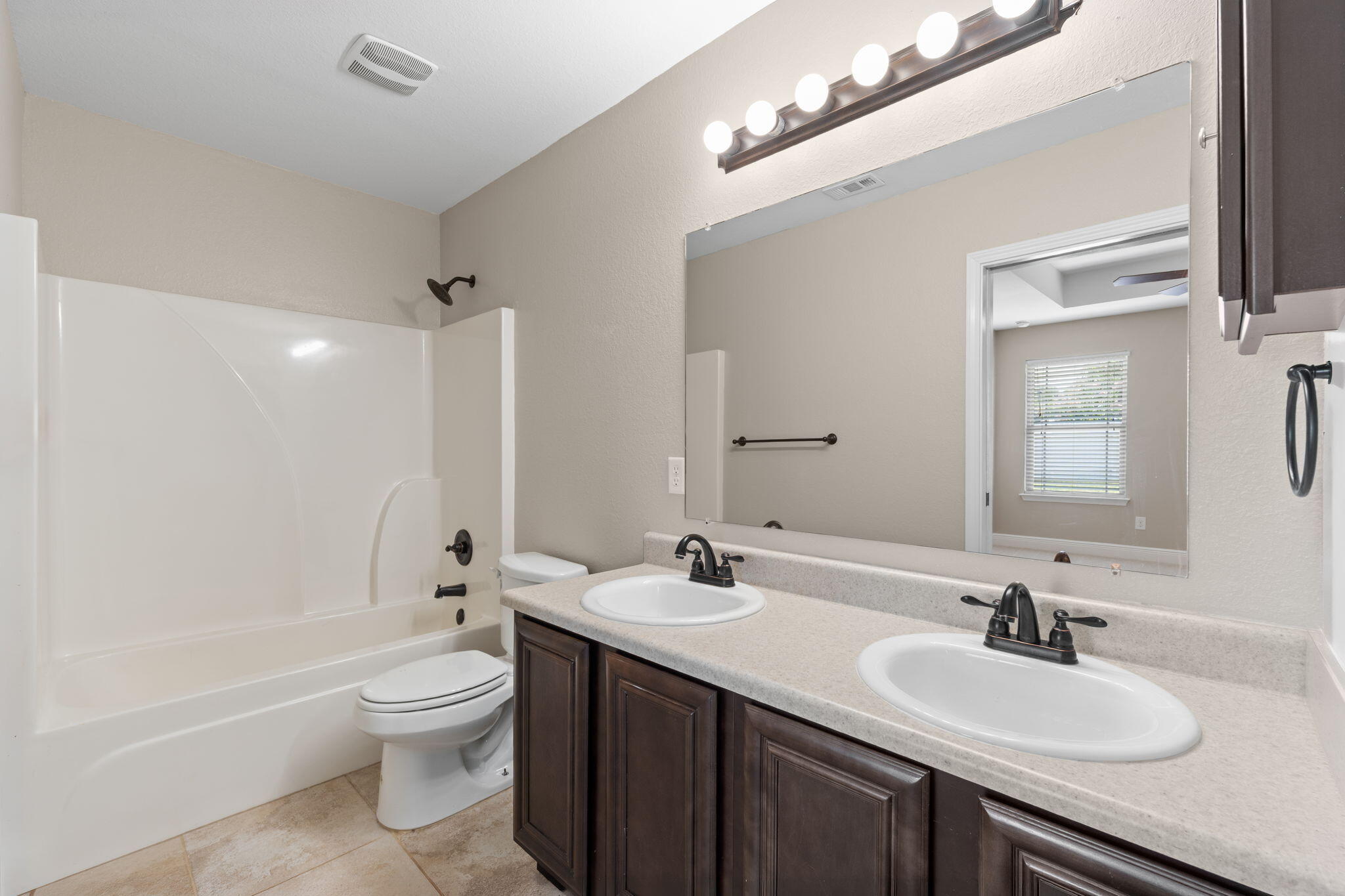 SHADOW LAKES - Residential
