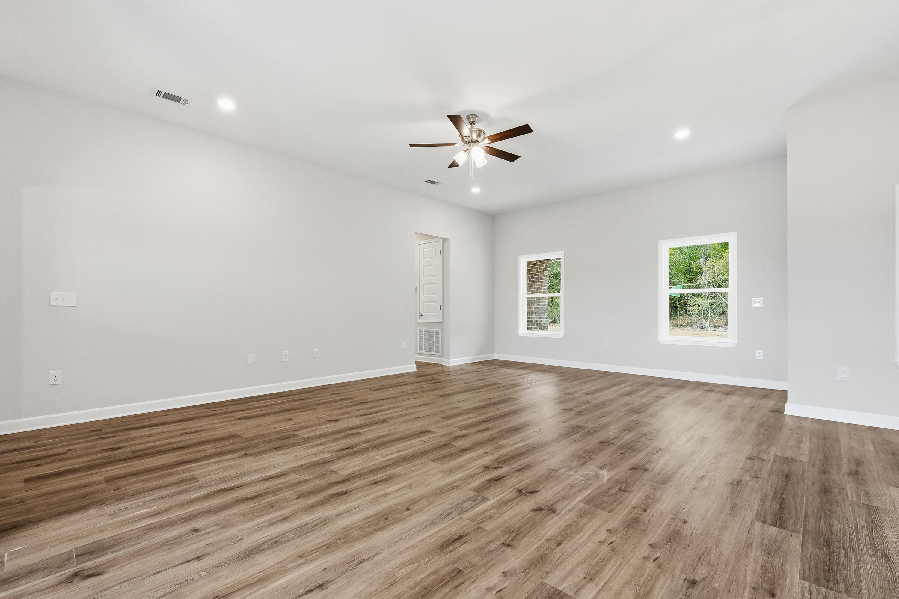 SOUTHERN CHARM - Residential