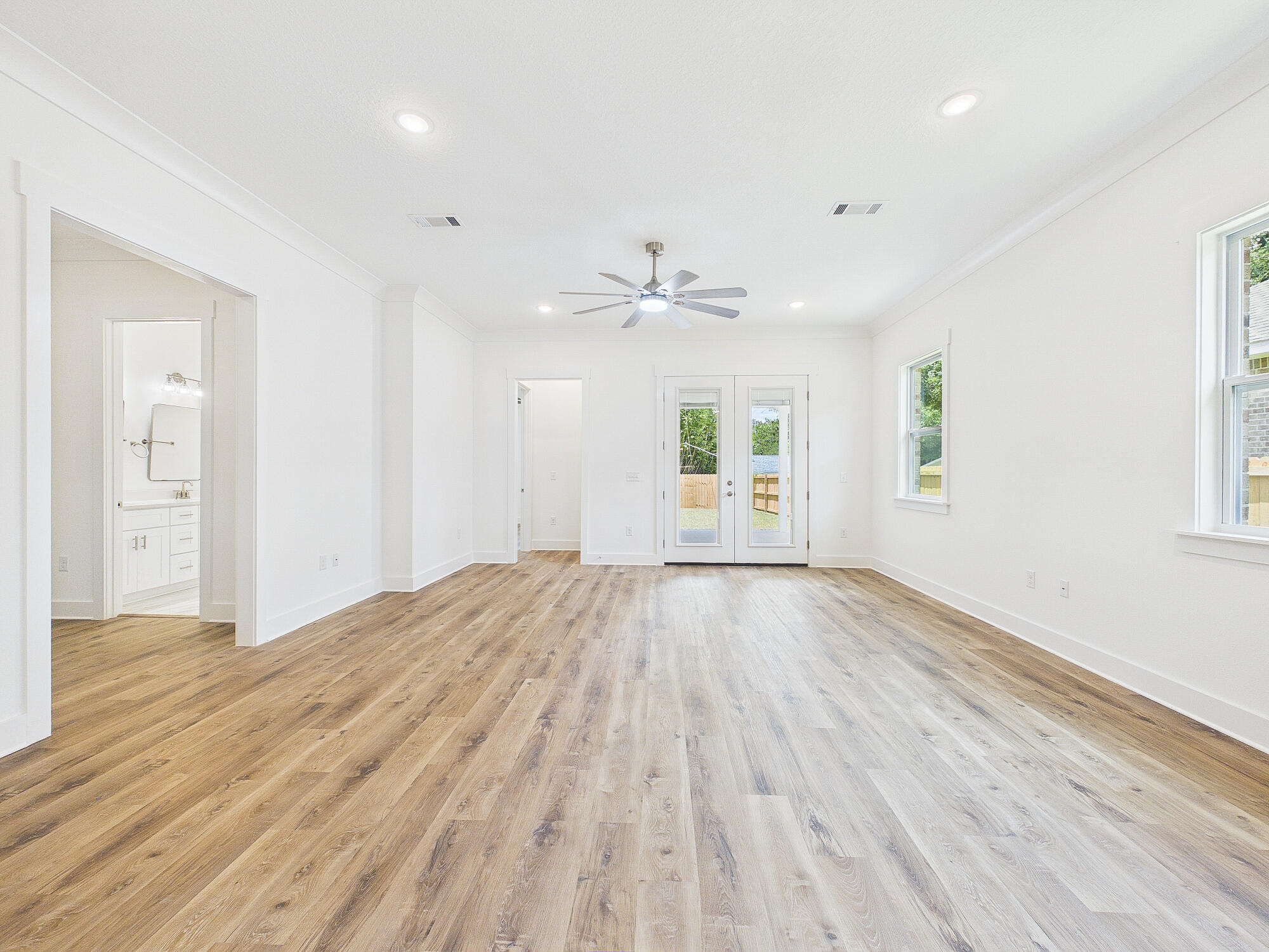 LONGWOOD - Residential