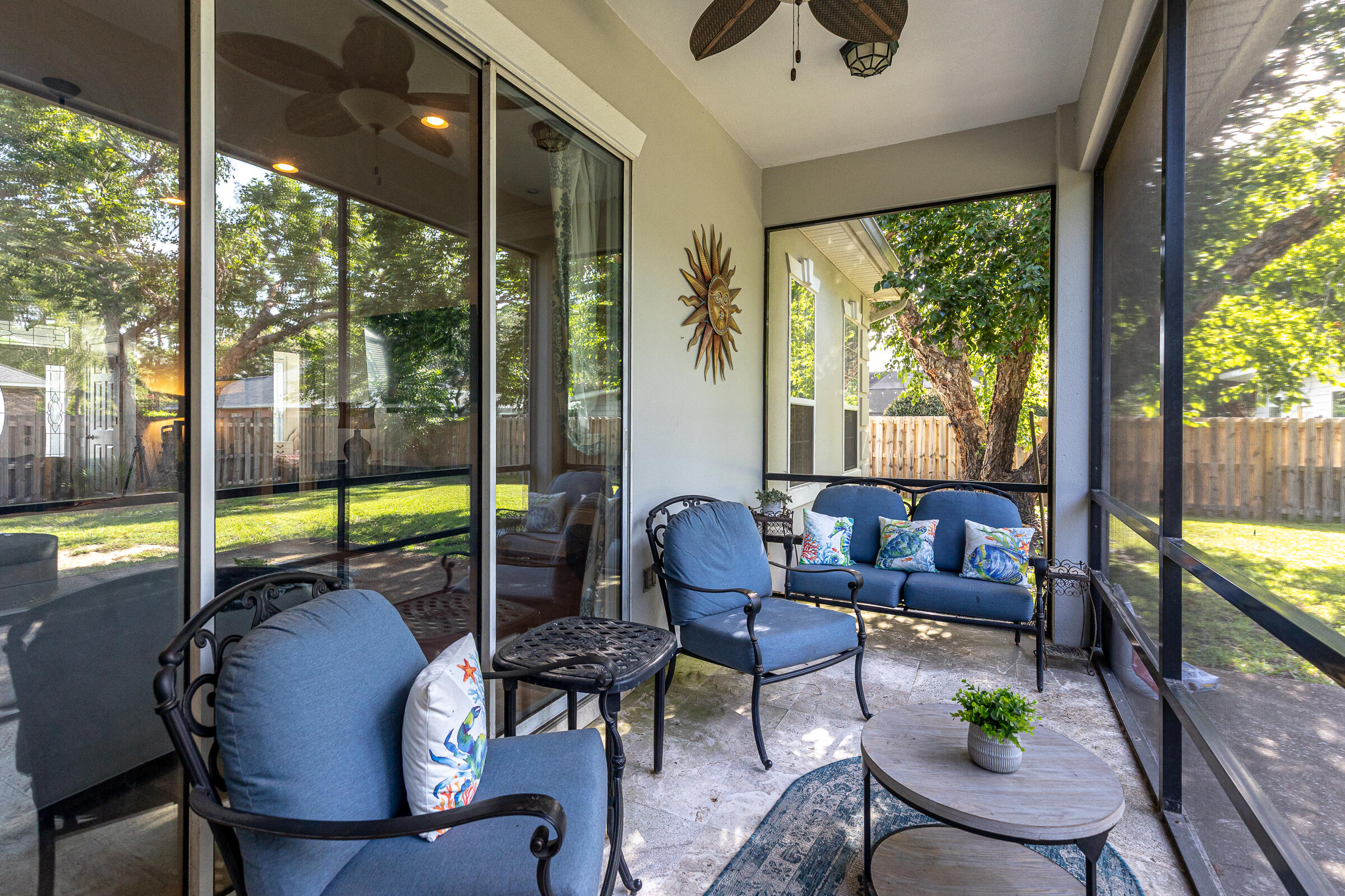 WINDSOR FOREST - Residential