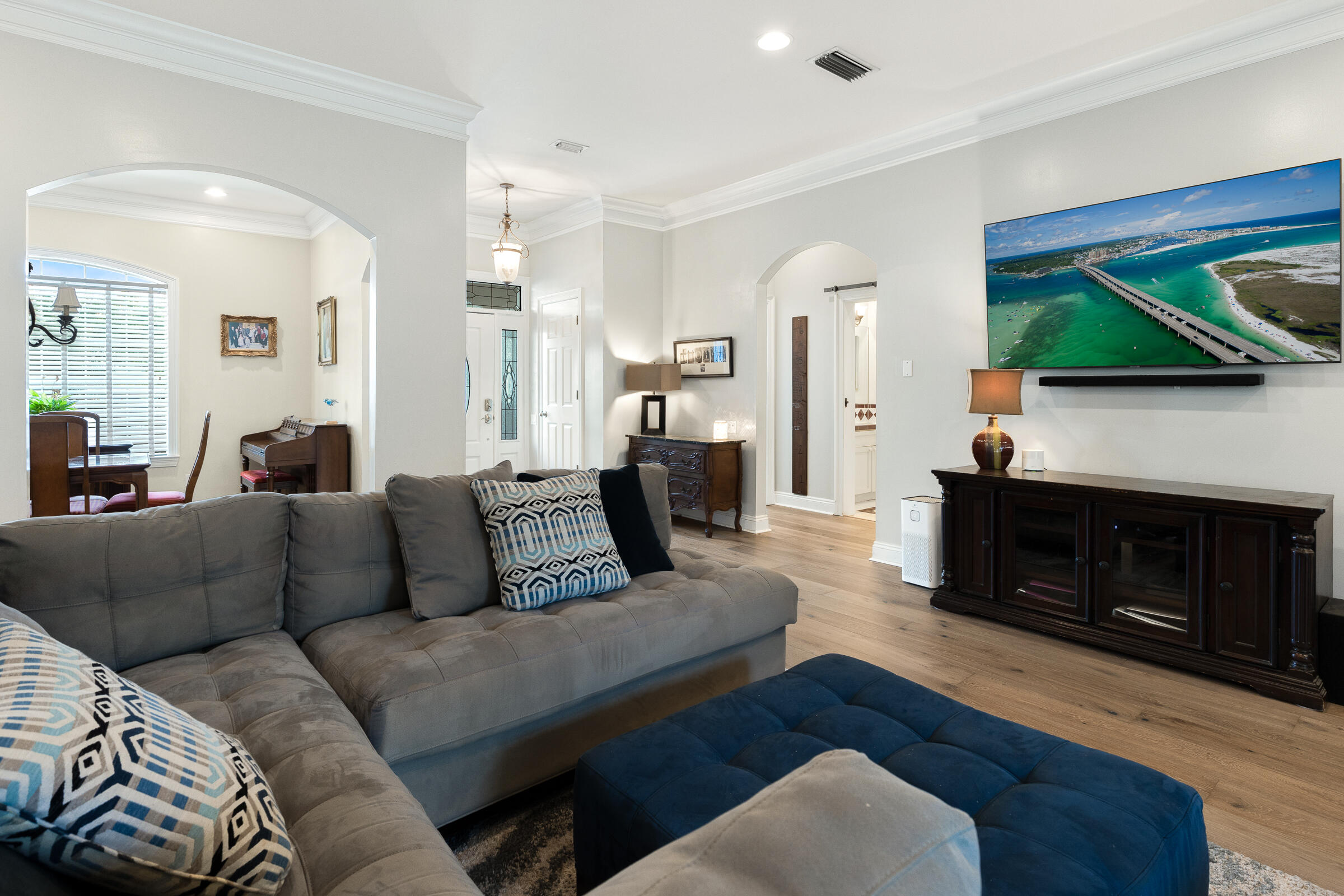 WINDSOR FOREST - Residential